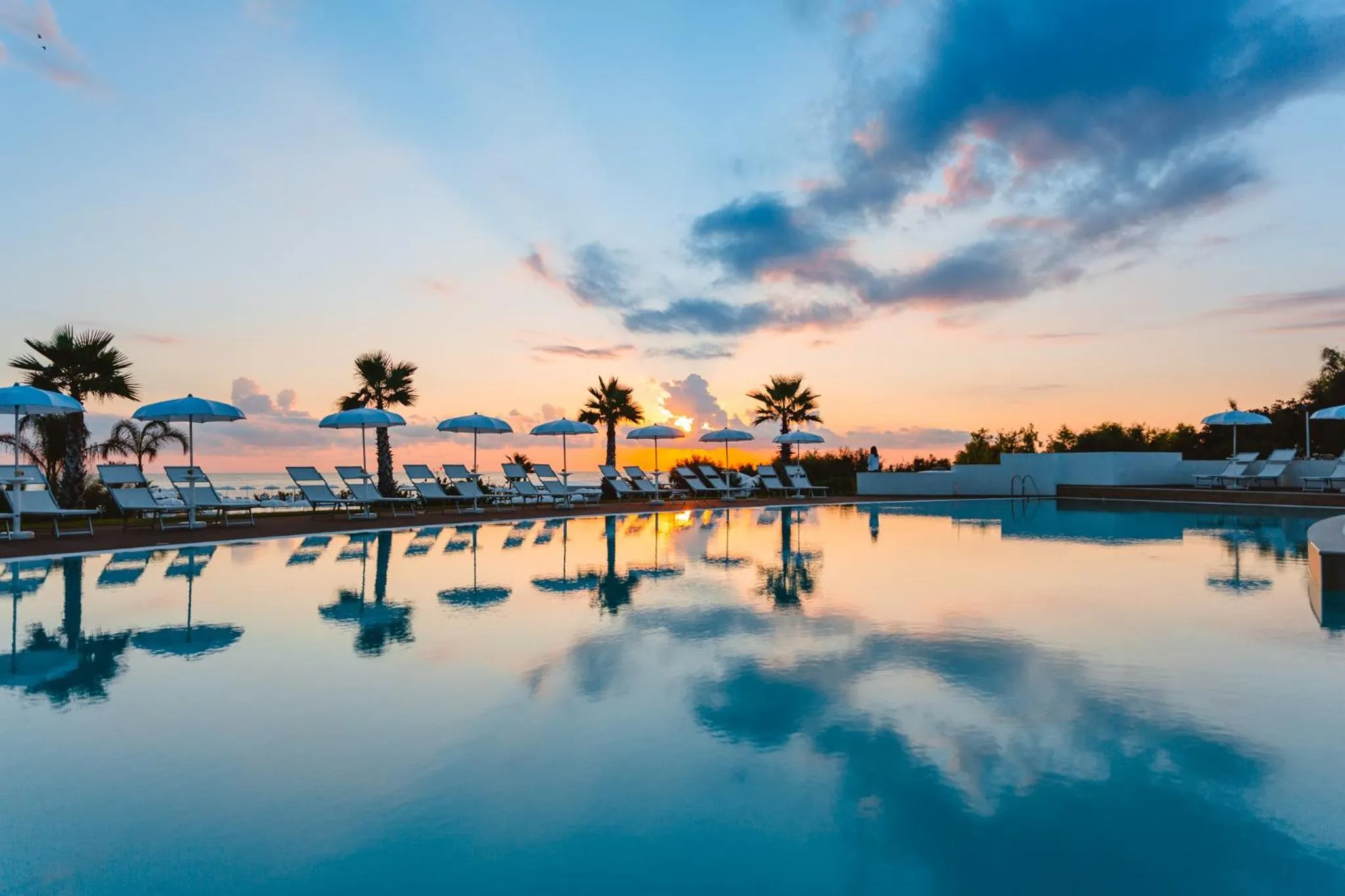 Property building in Torre Cintola Greenblu Sea Emotions