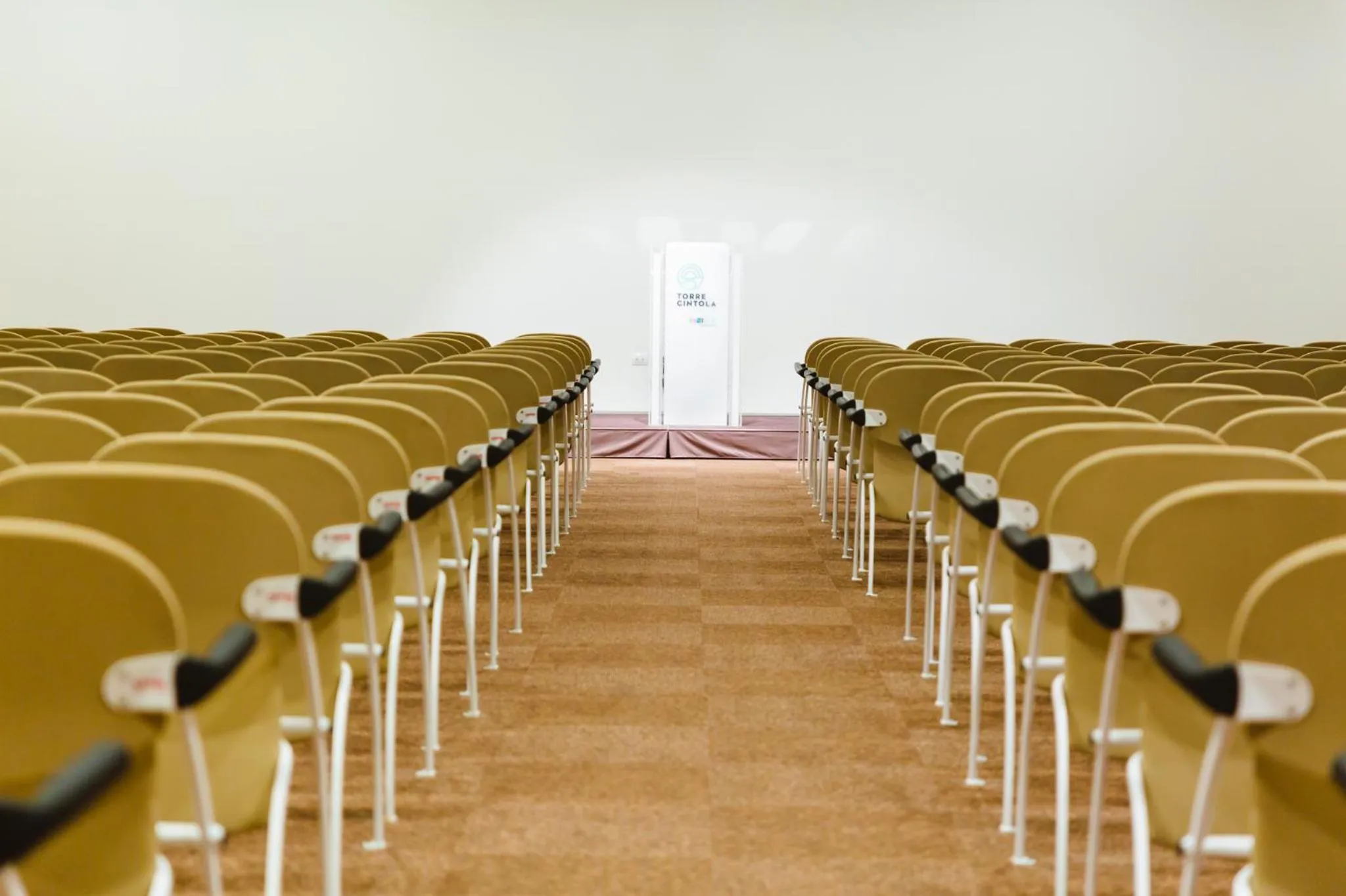 Meeting/conference room in Torre Cintola Greenblu Sea Emotions