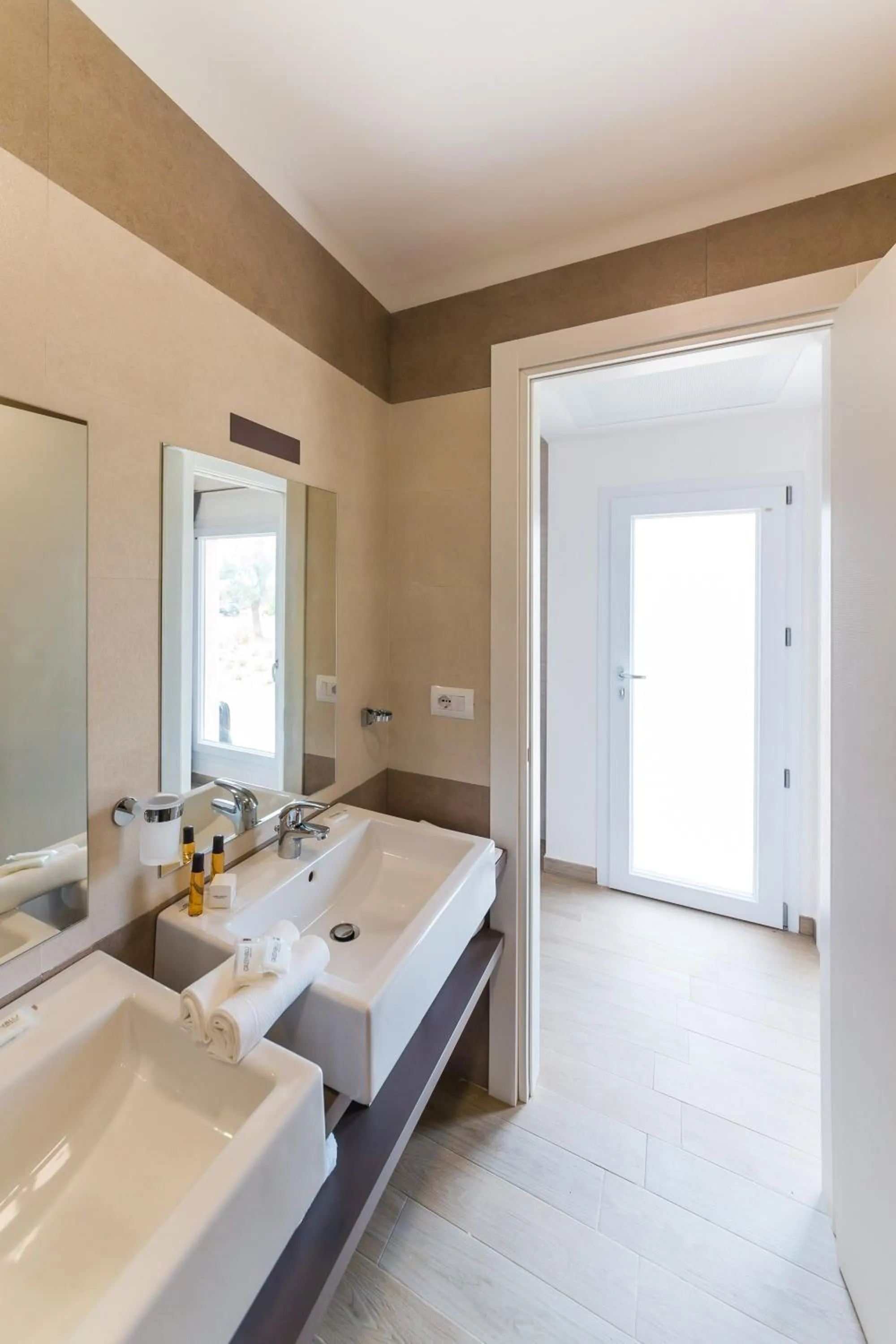 Bathroom in Torre Cintola Greenblu Sea Emotions