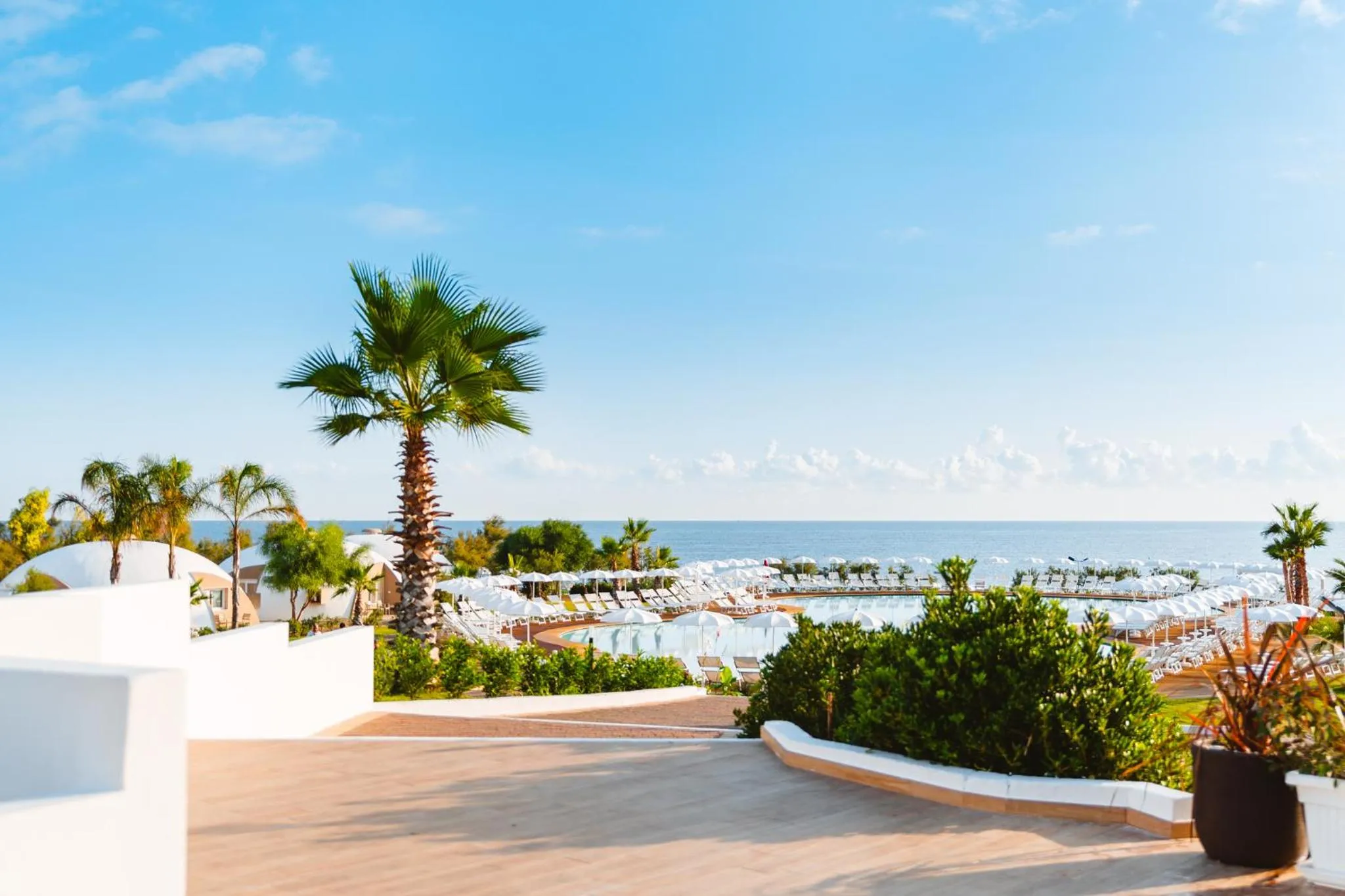 Property building in Torre Cintola Greenblu Sea Emotions