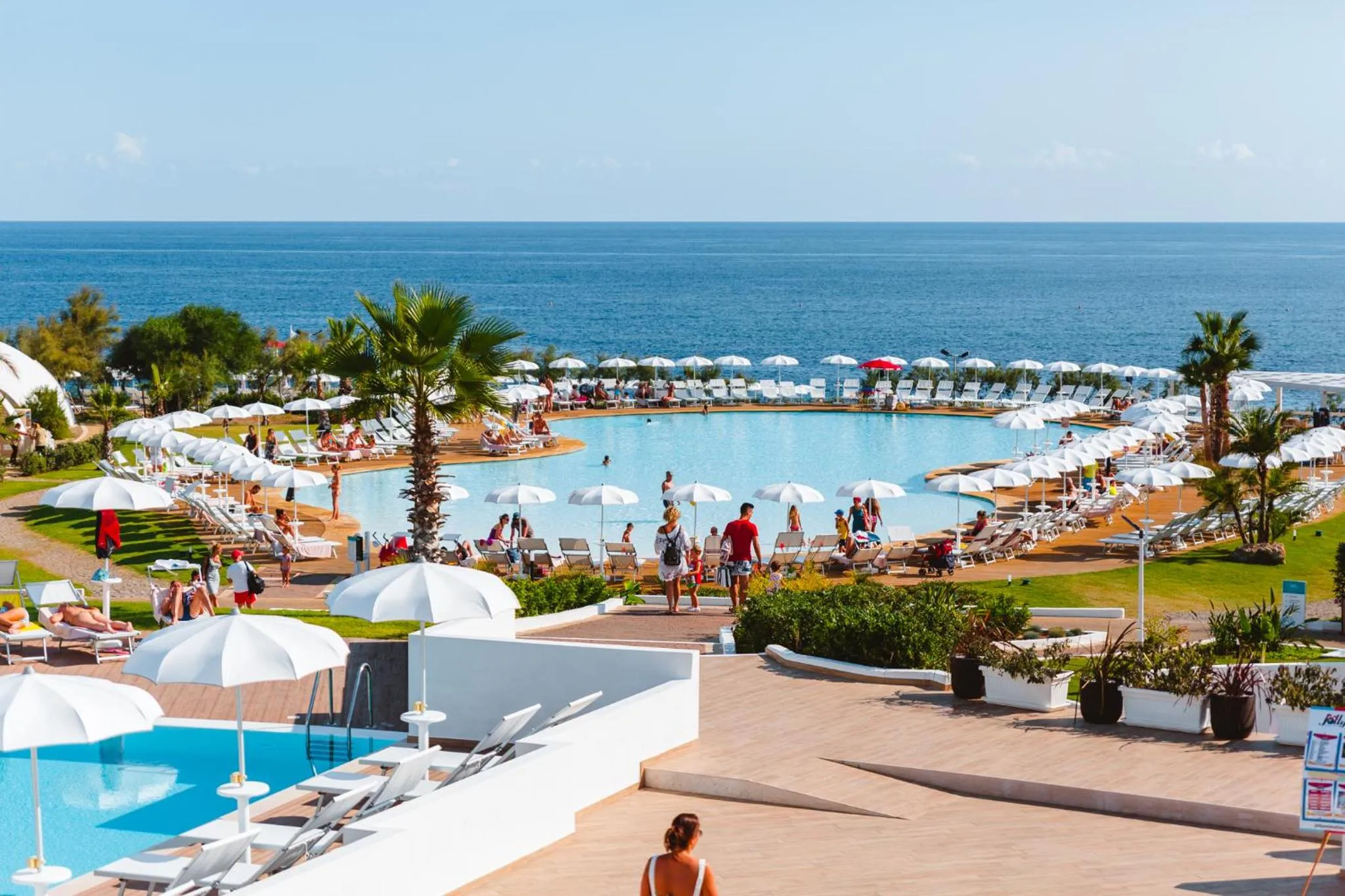 Property building in Torre Cintola Greenblu Sea Emotions