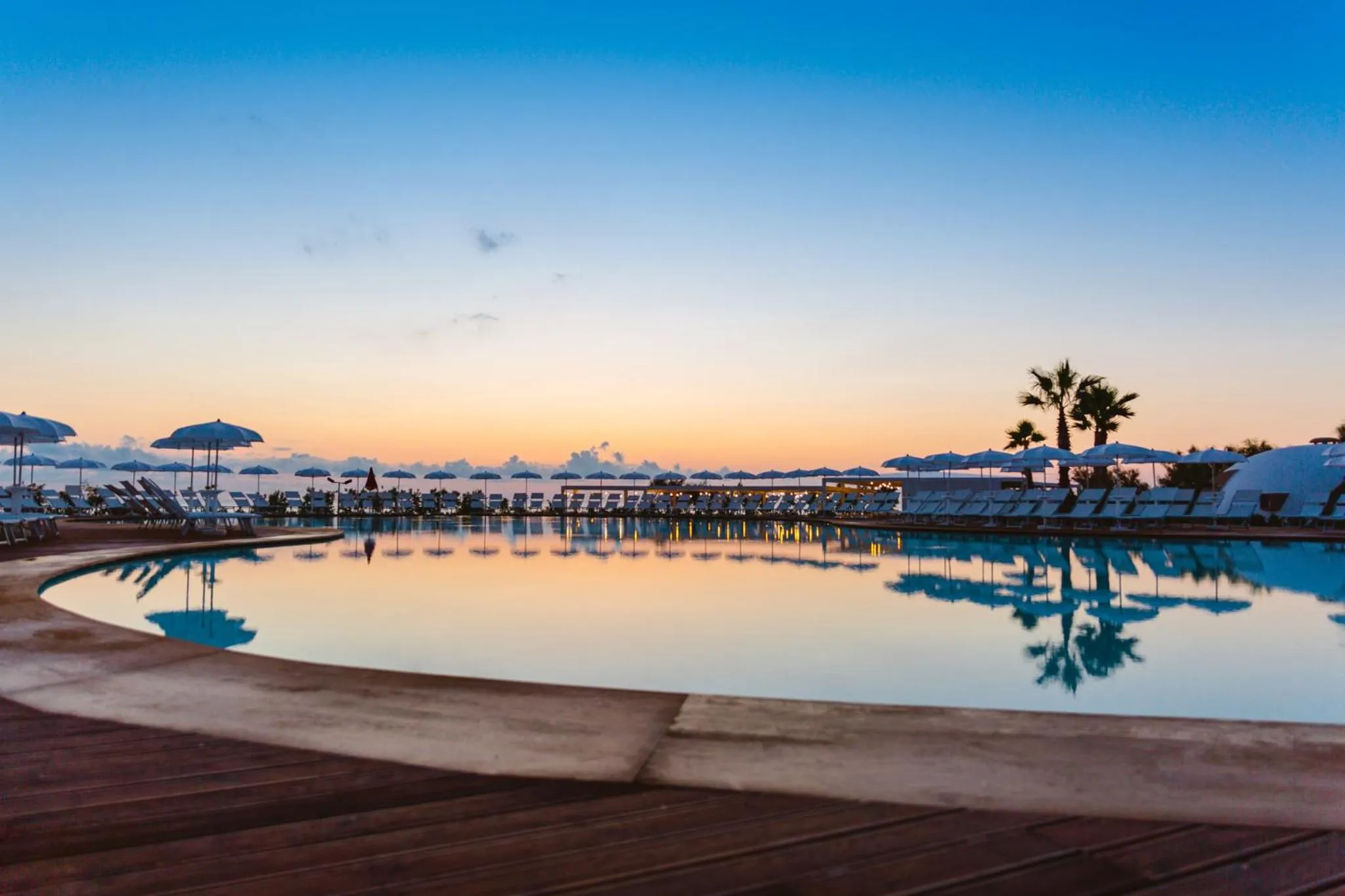 Property building in Torre Cintola Greenblu Sea Emotions