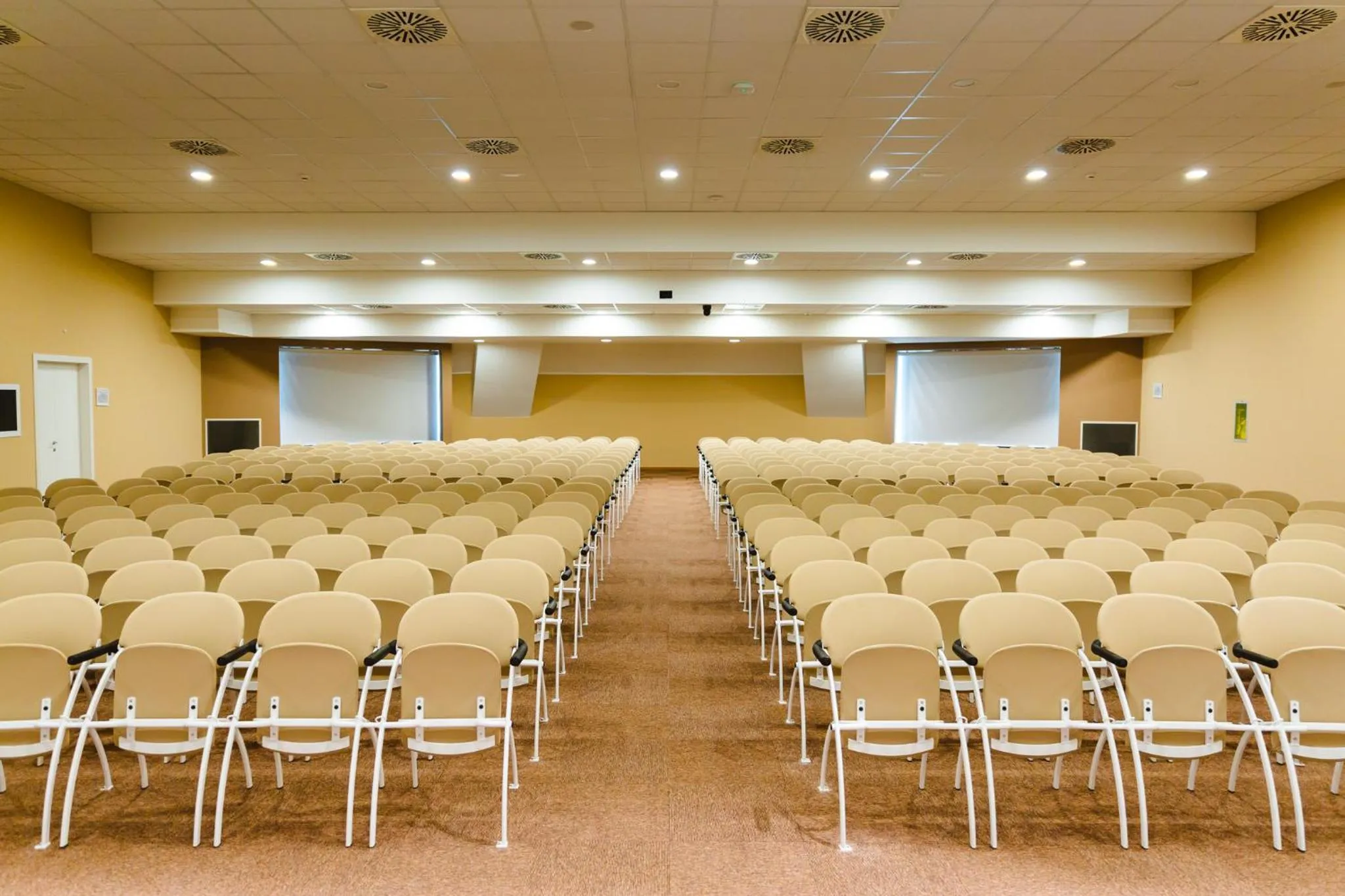 Meeting/conference room in Torre Cintola Greenblu Sea Emotions