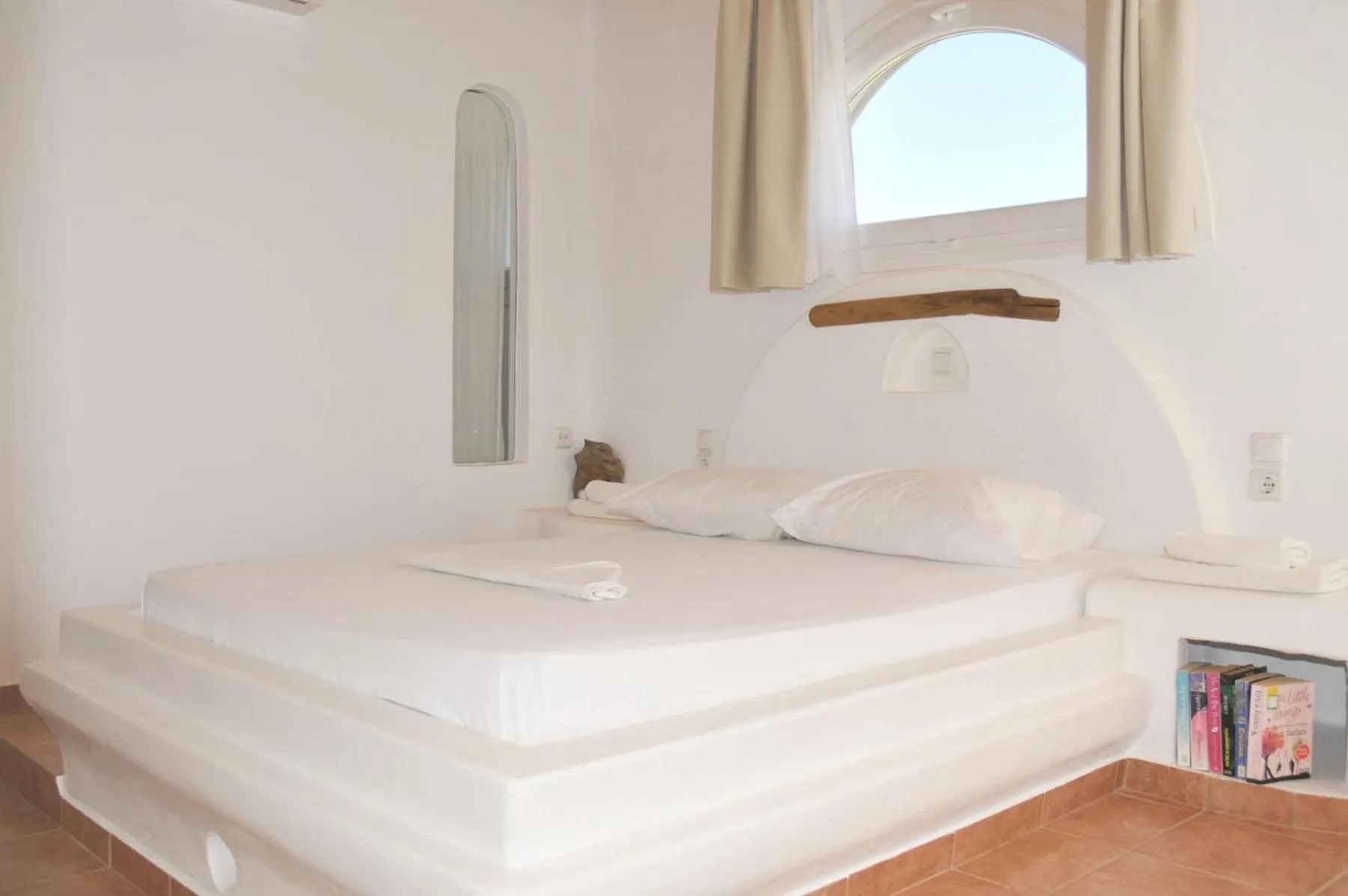 Bed in Alexandros Mykonos