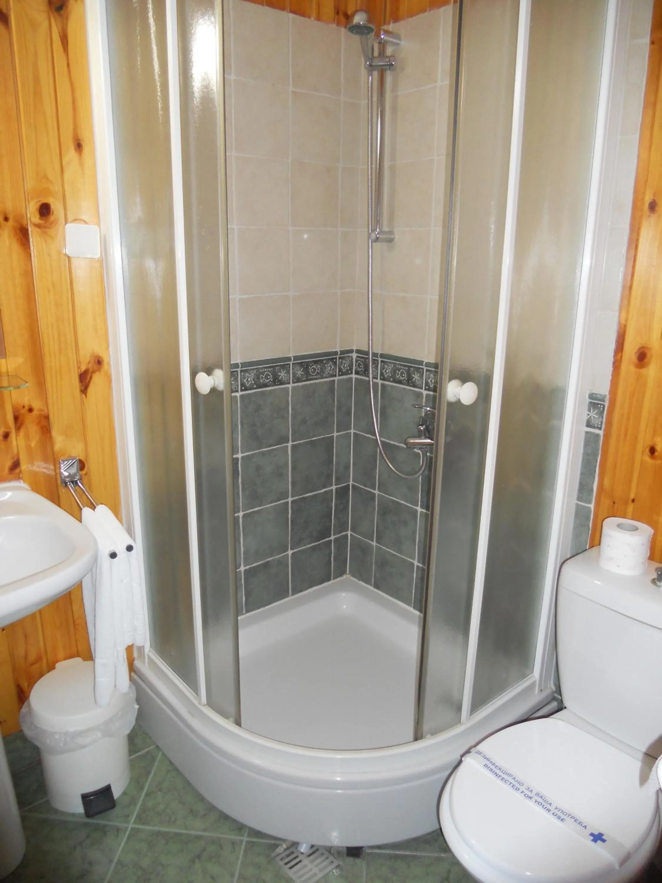 Shower in B&B Kanet