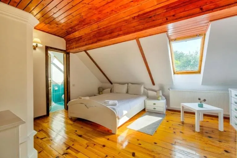 Photo of the whole room, Bed in Vila Zorile