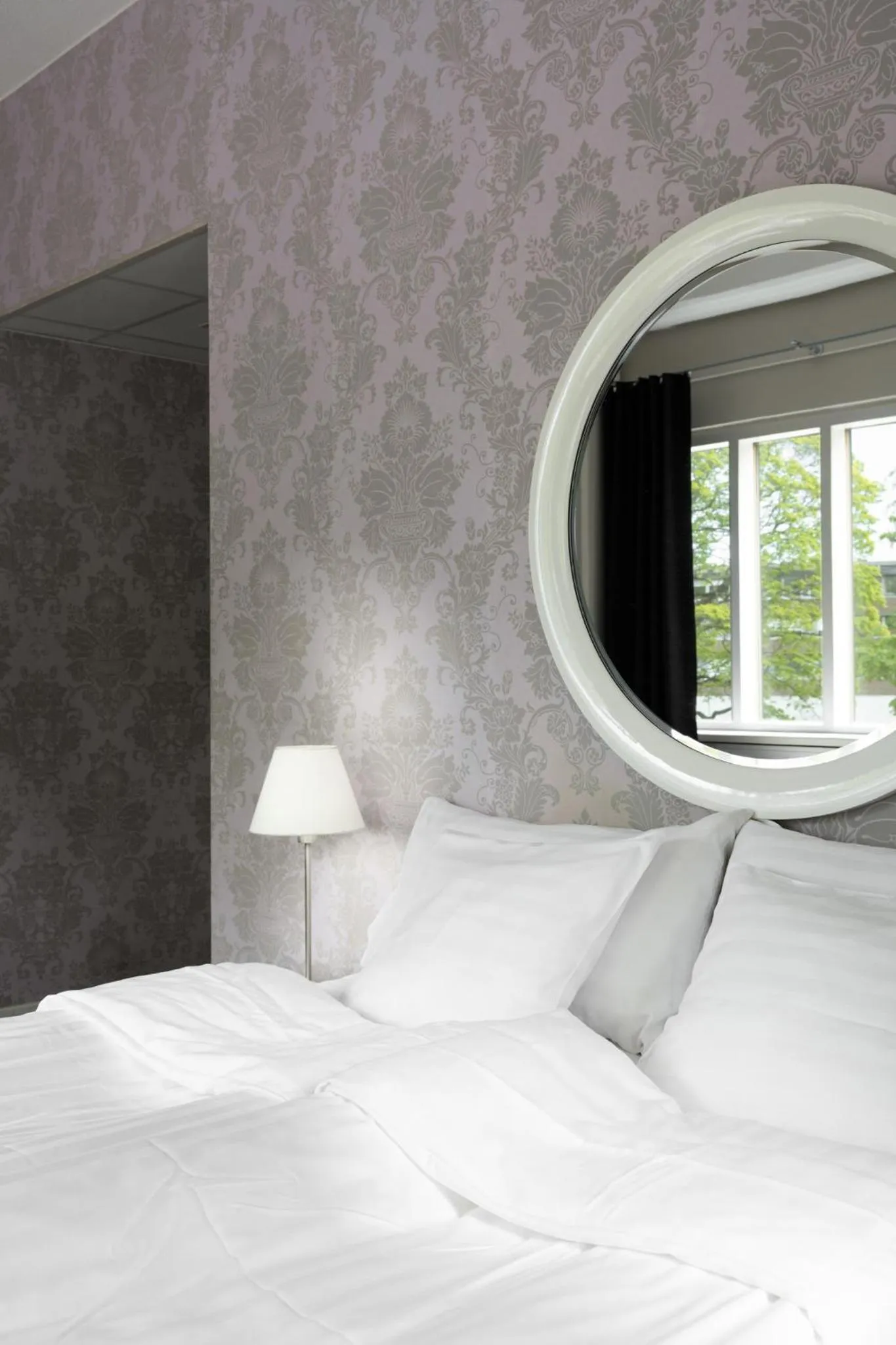 Bed in Hotel CityHovi