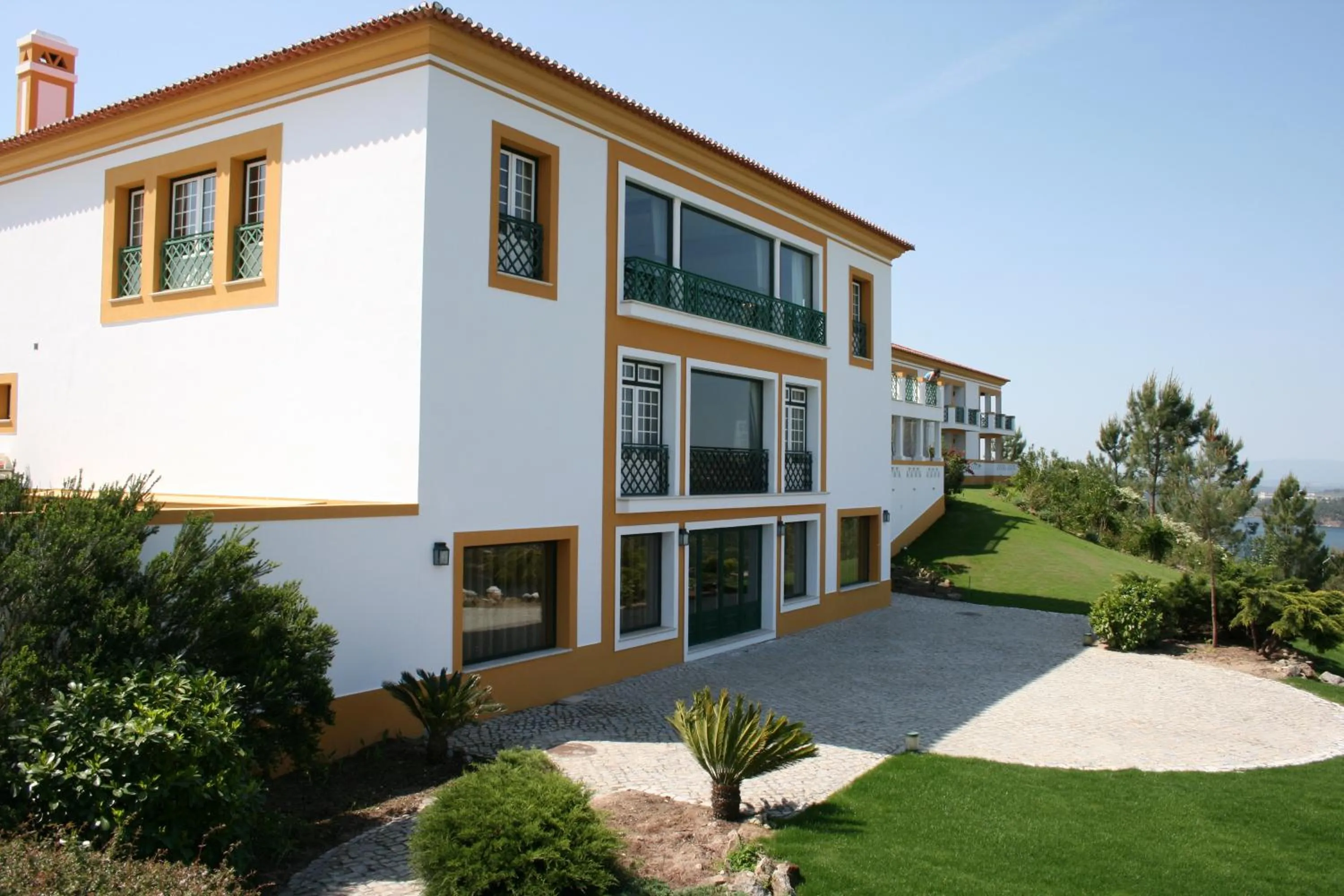 Property building in Hotel Segredos De Vale Manso