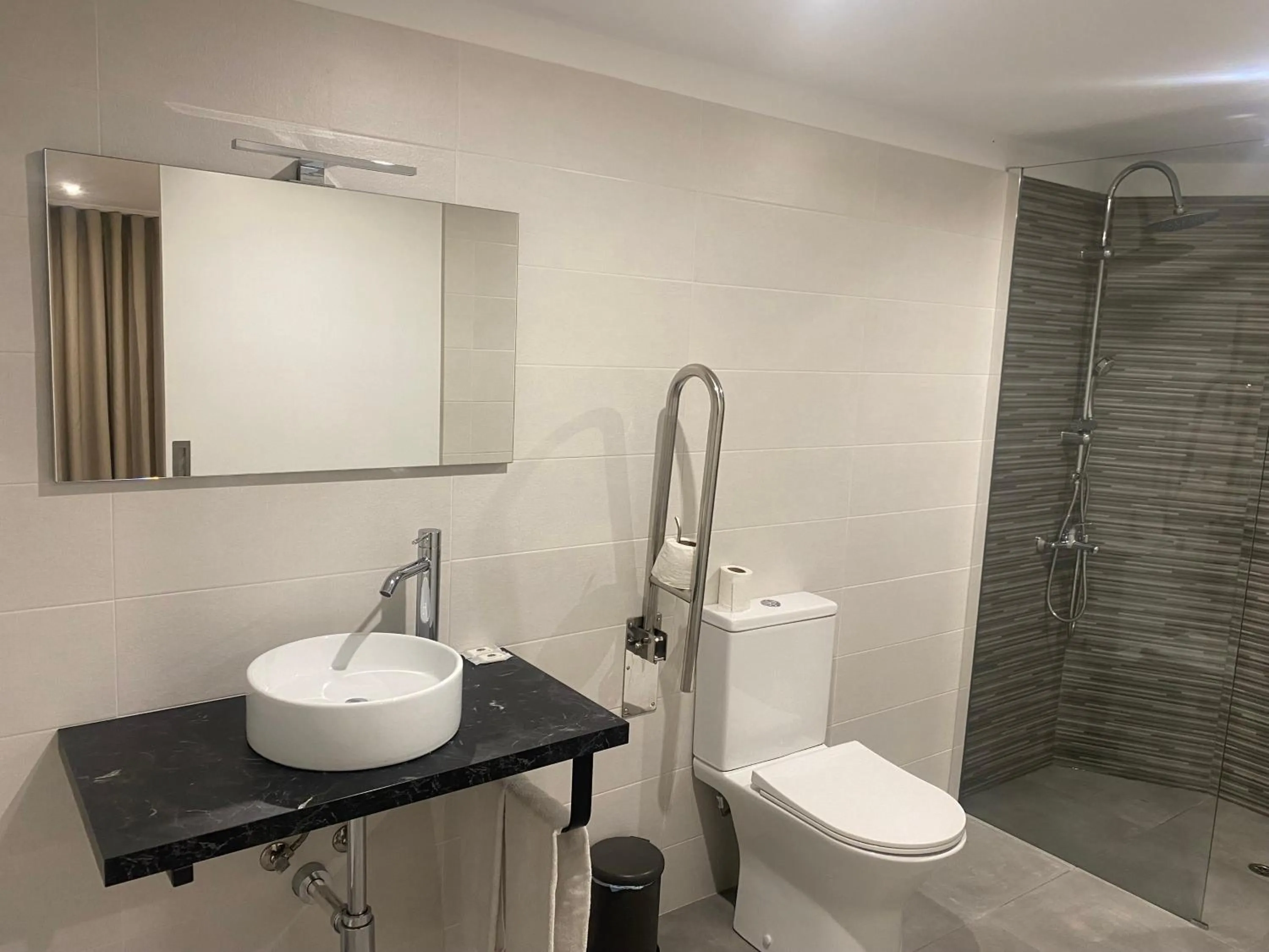 Bathroom in GuestHouse Marquês