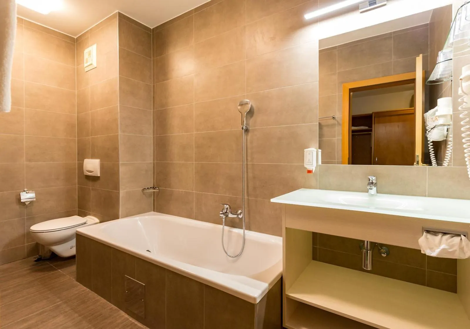 Bathroom in Thermenhotel Kurz