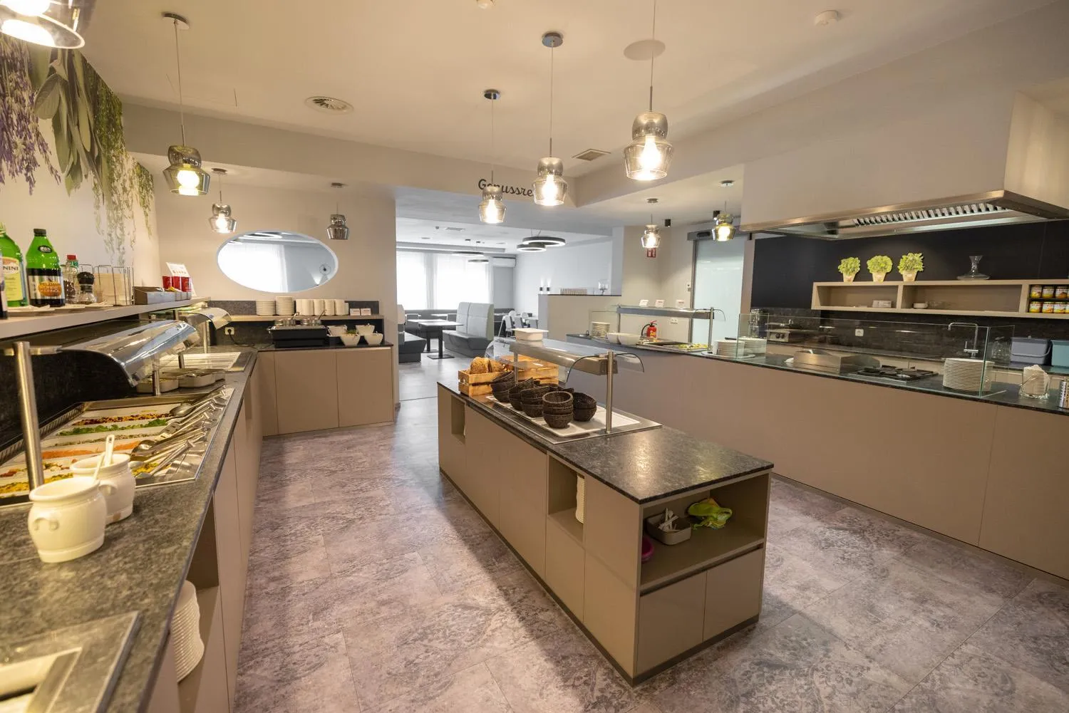 Restaurant/places to eat in Thermenhotel Kurz