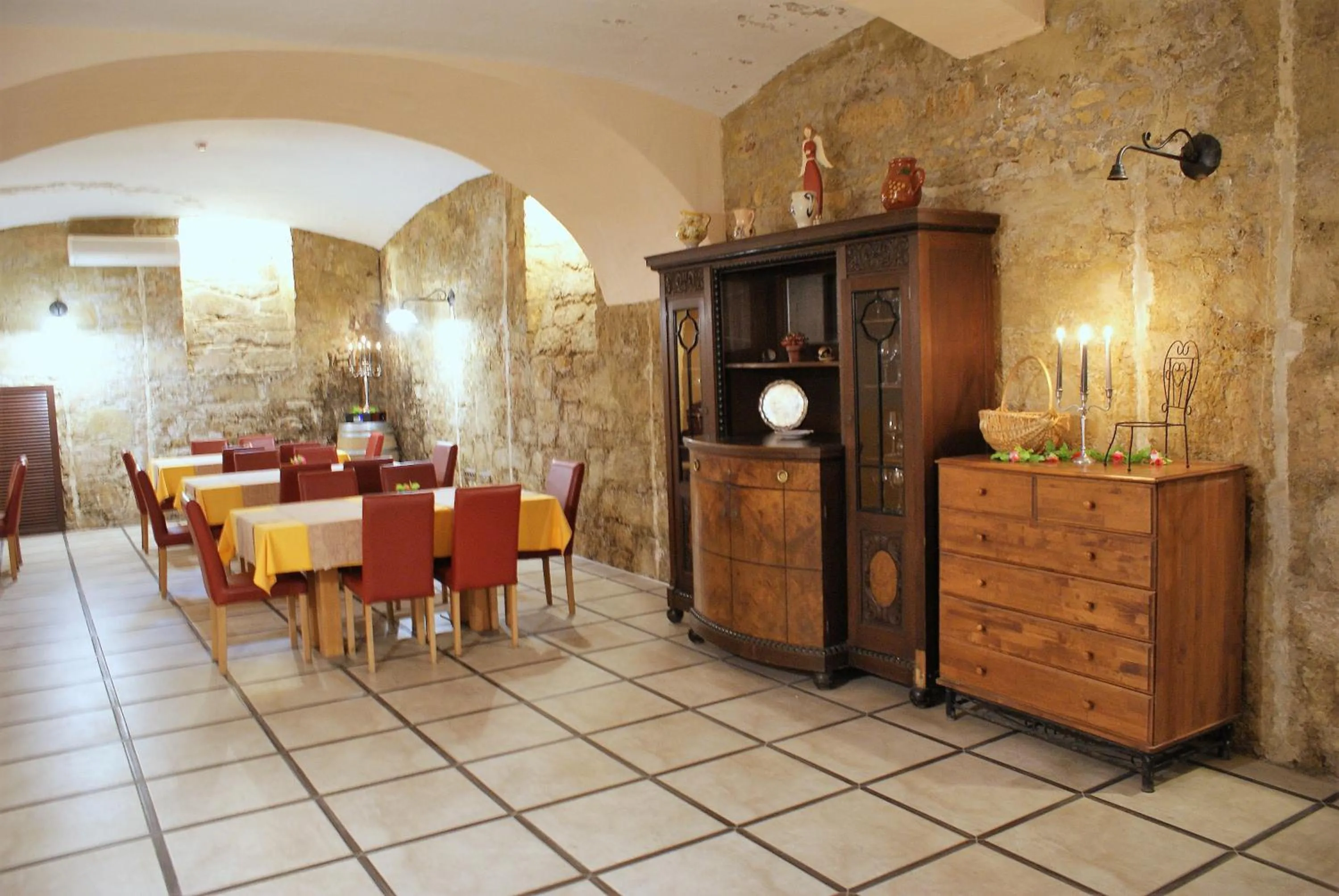 Food and drinks in Hotel park