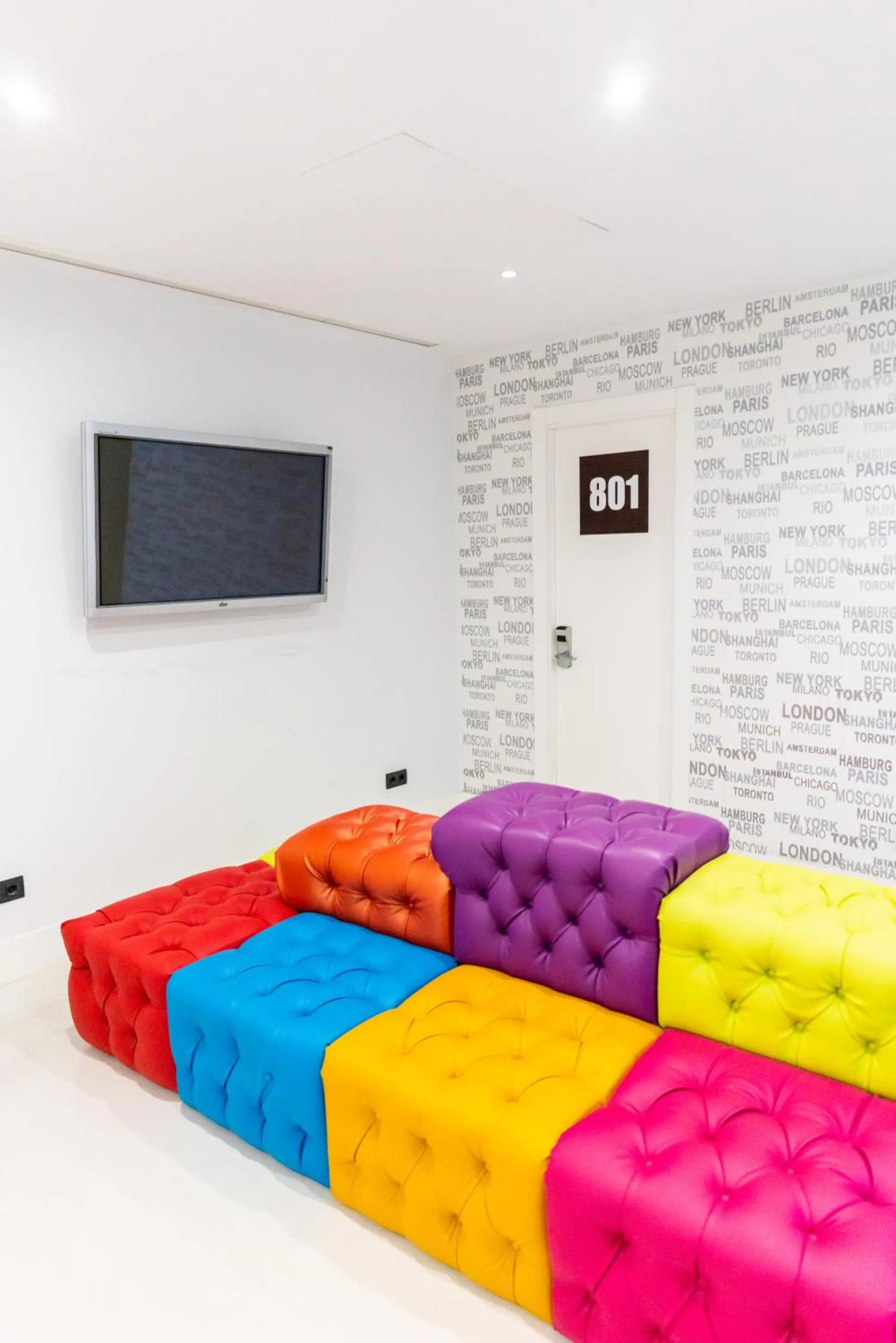 Lobby or reception in Hostal Gran Via 44