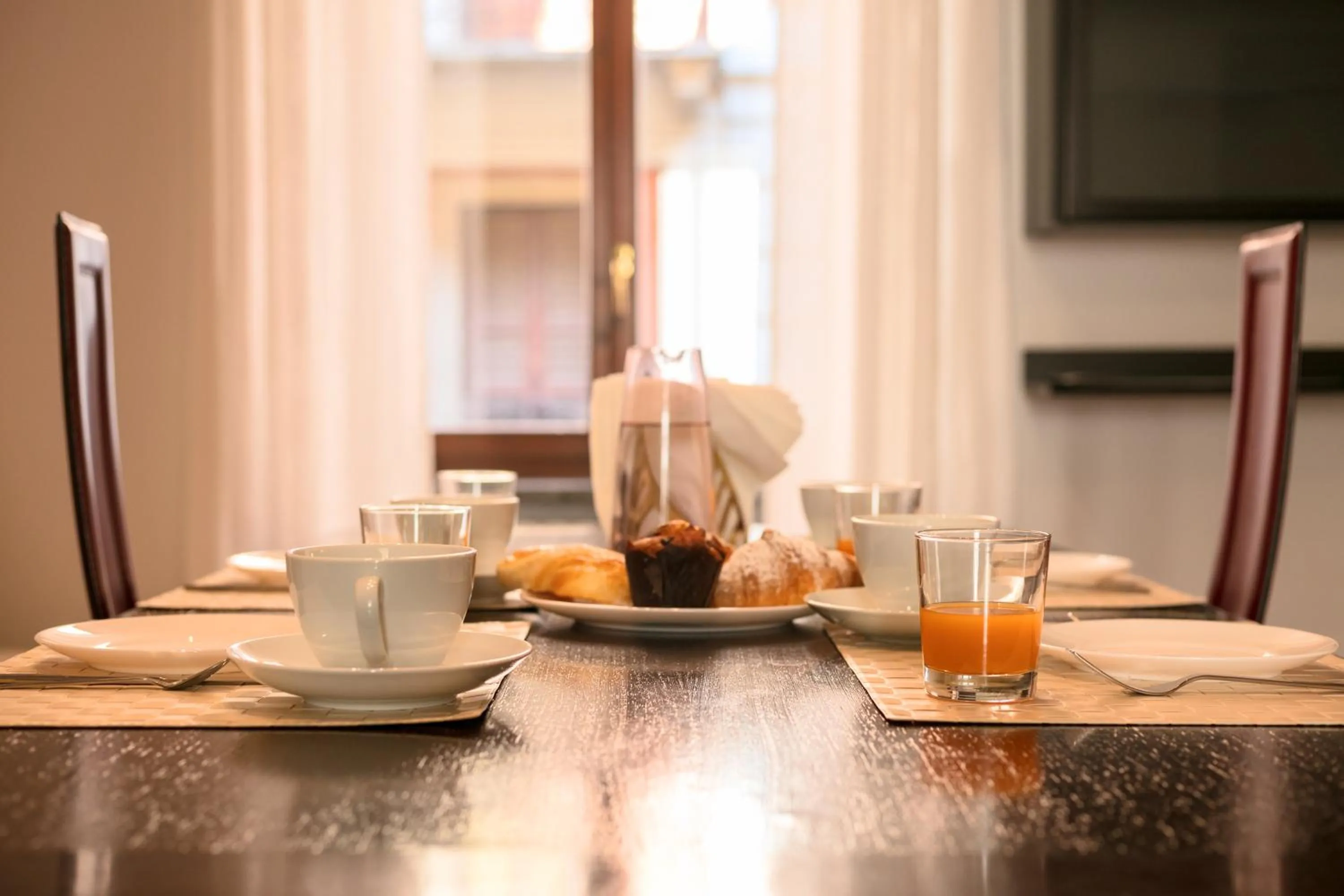 Dining area in Heart Milan Apartments Corso Como