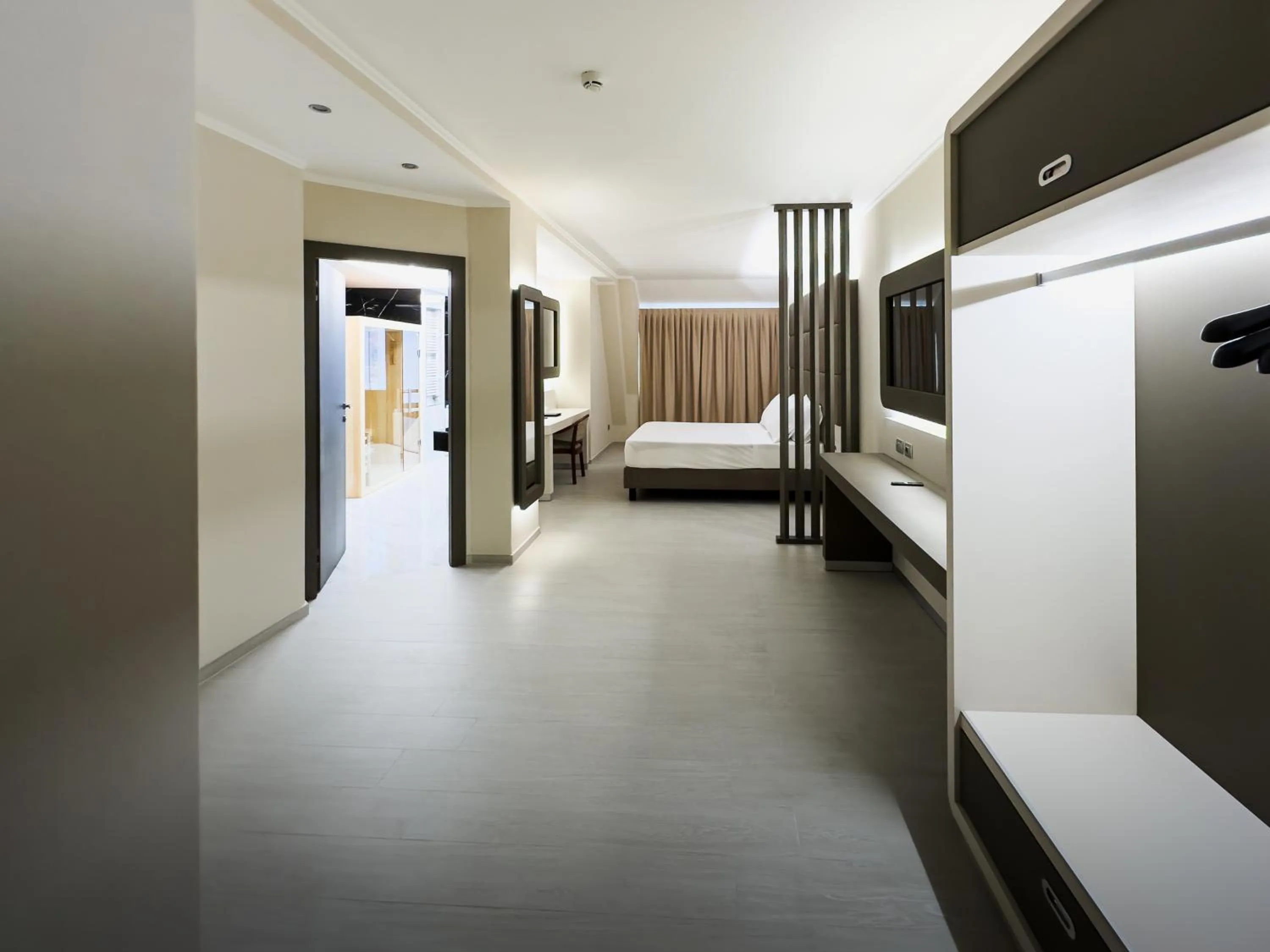 Photo of the whole room, Bed in Grand Hotel Europa