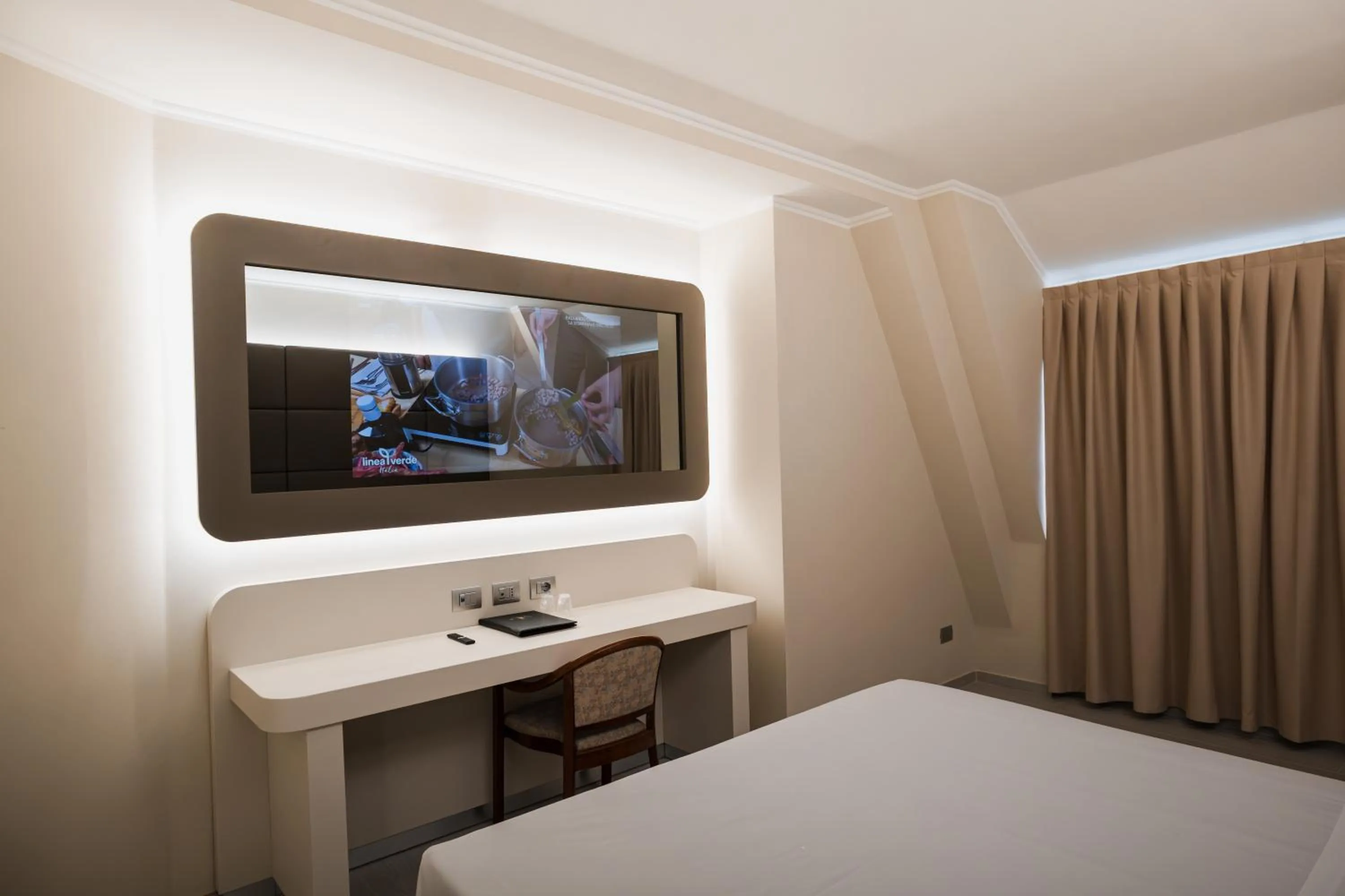 Bed in Grand Hotel Europa