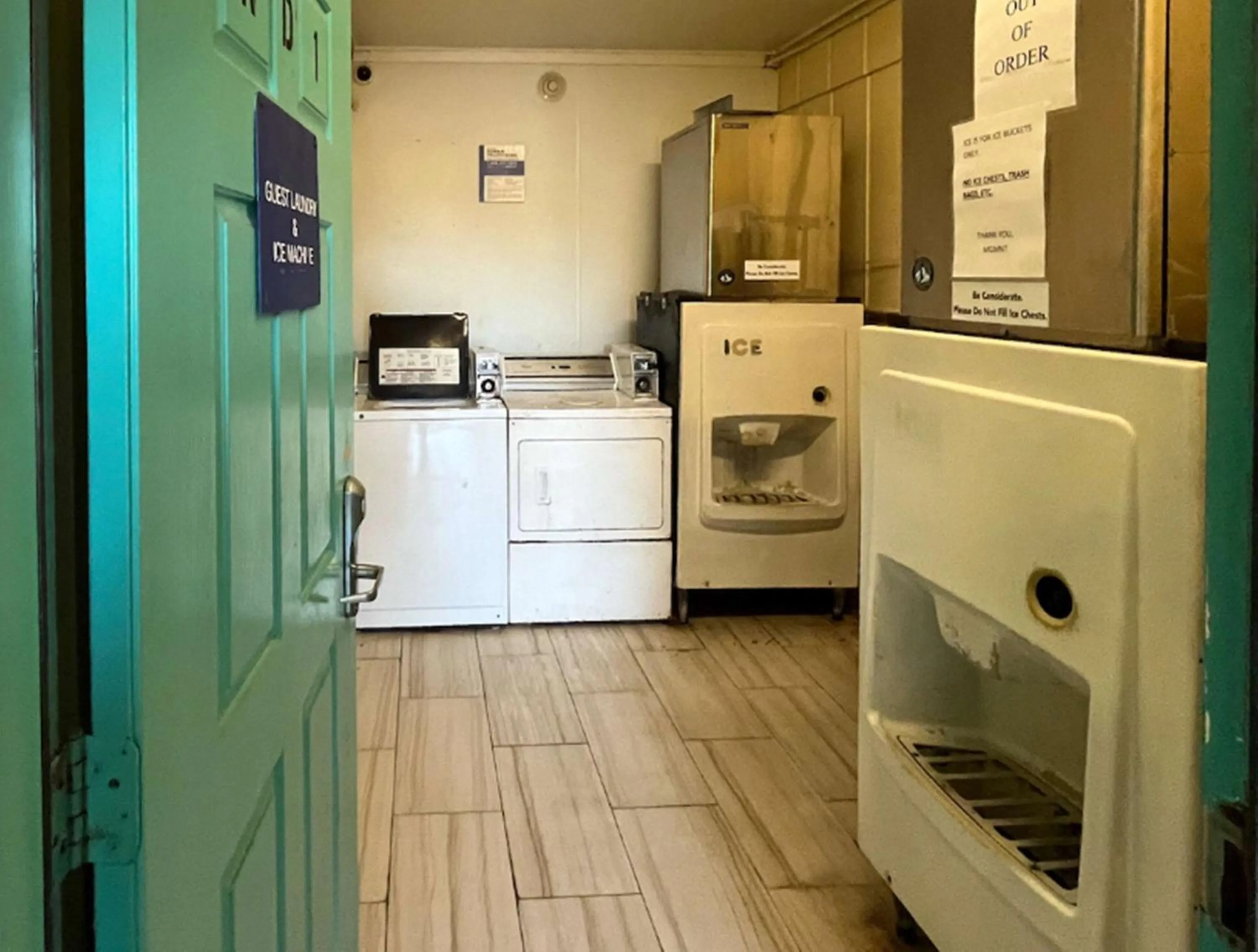 vending machine in Motel 6 Galveston, TX Seawall