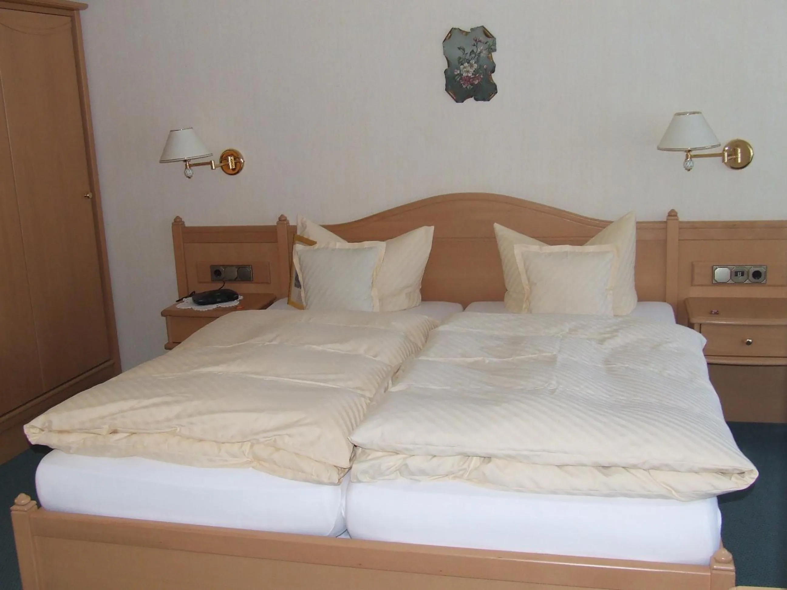 Bedroom, Bed in Pension Zueschener Bauernstuben