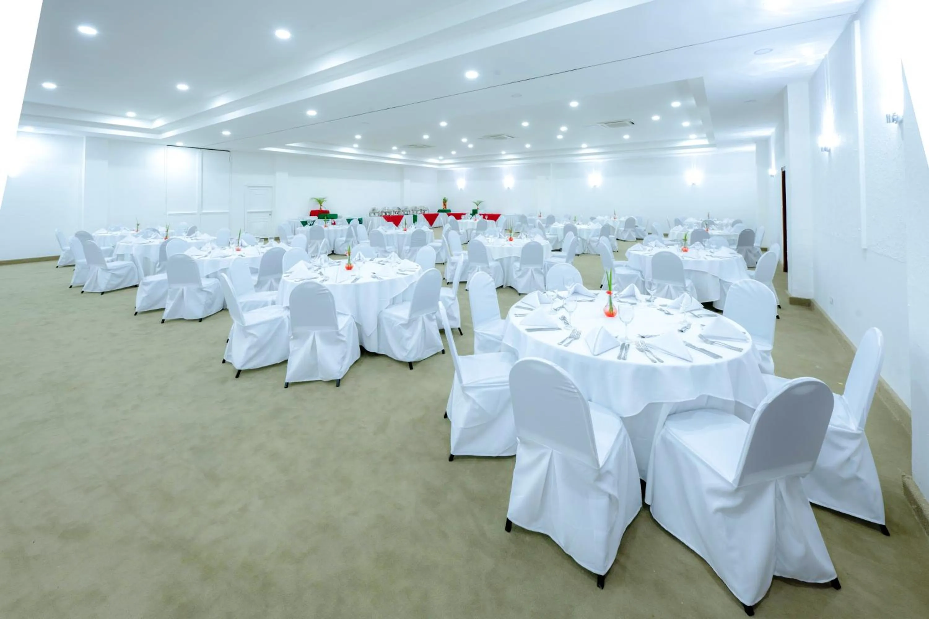 Business facilities in Coral Costa Caribe Beach Resort - All Inclusive