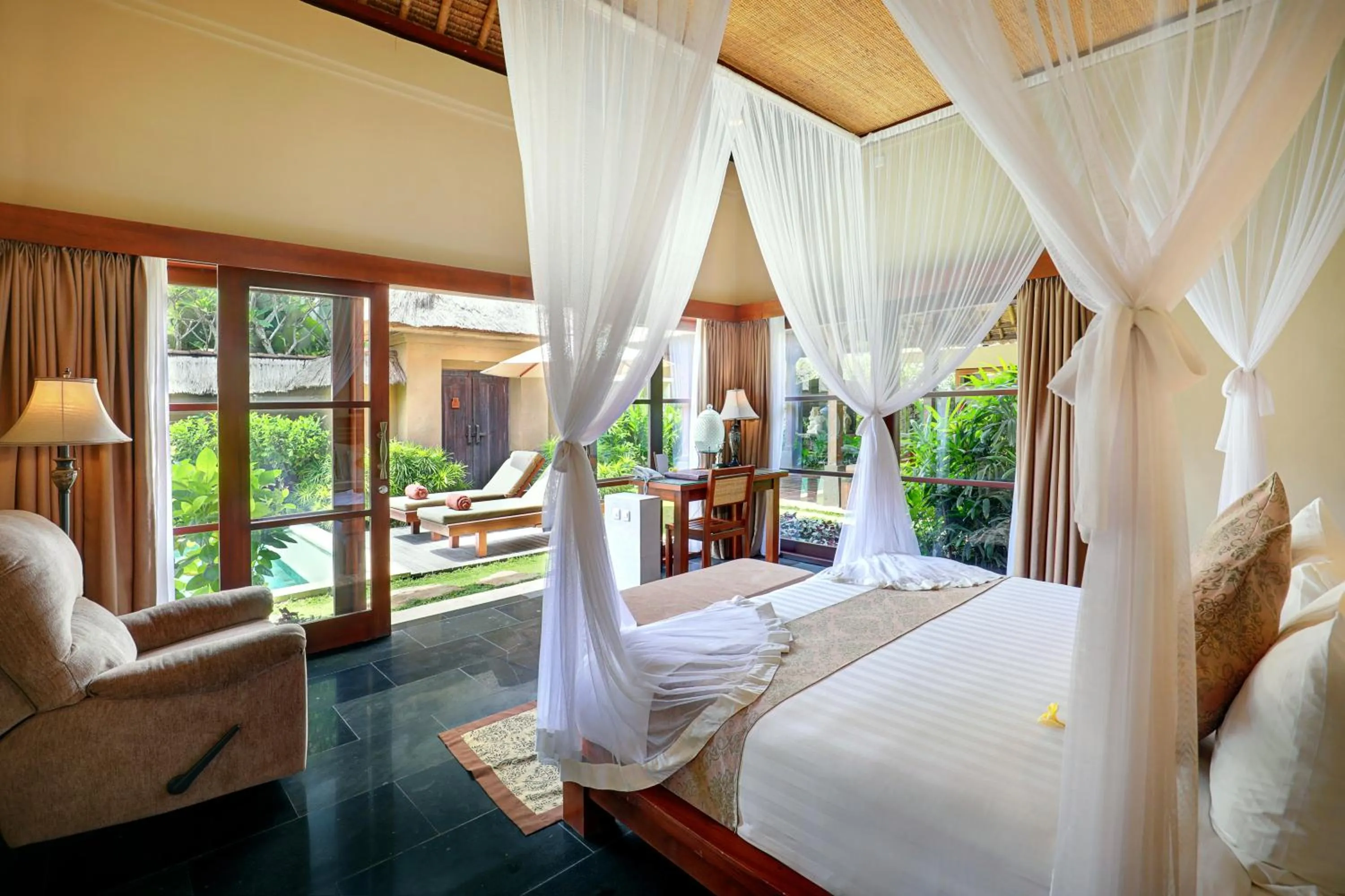 Bed in Ubud Nyuh Bali Resort & Spa