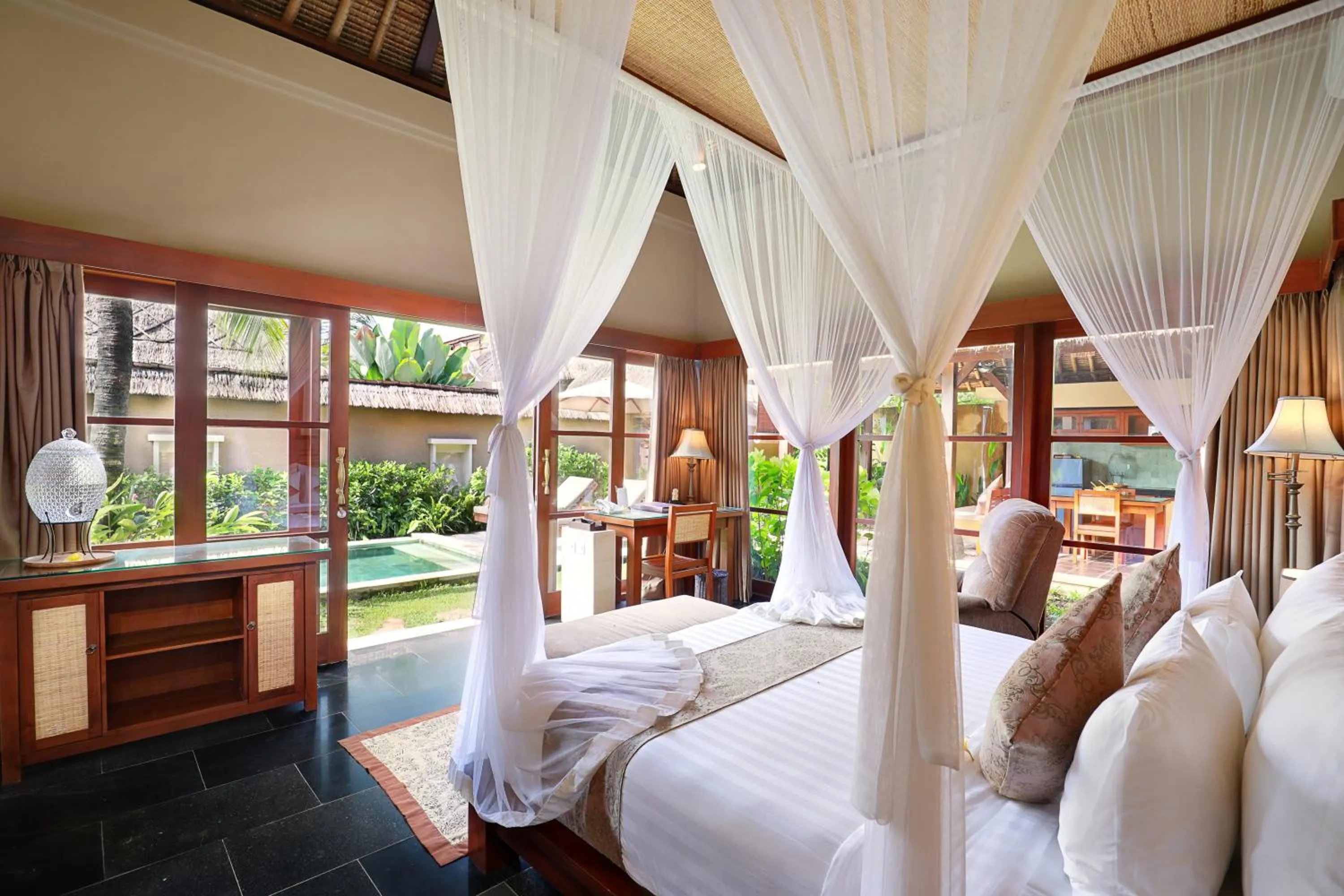 Bed in Ubud Nyuh Bali Resort & Spa