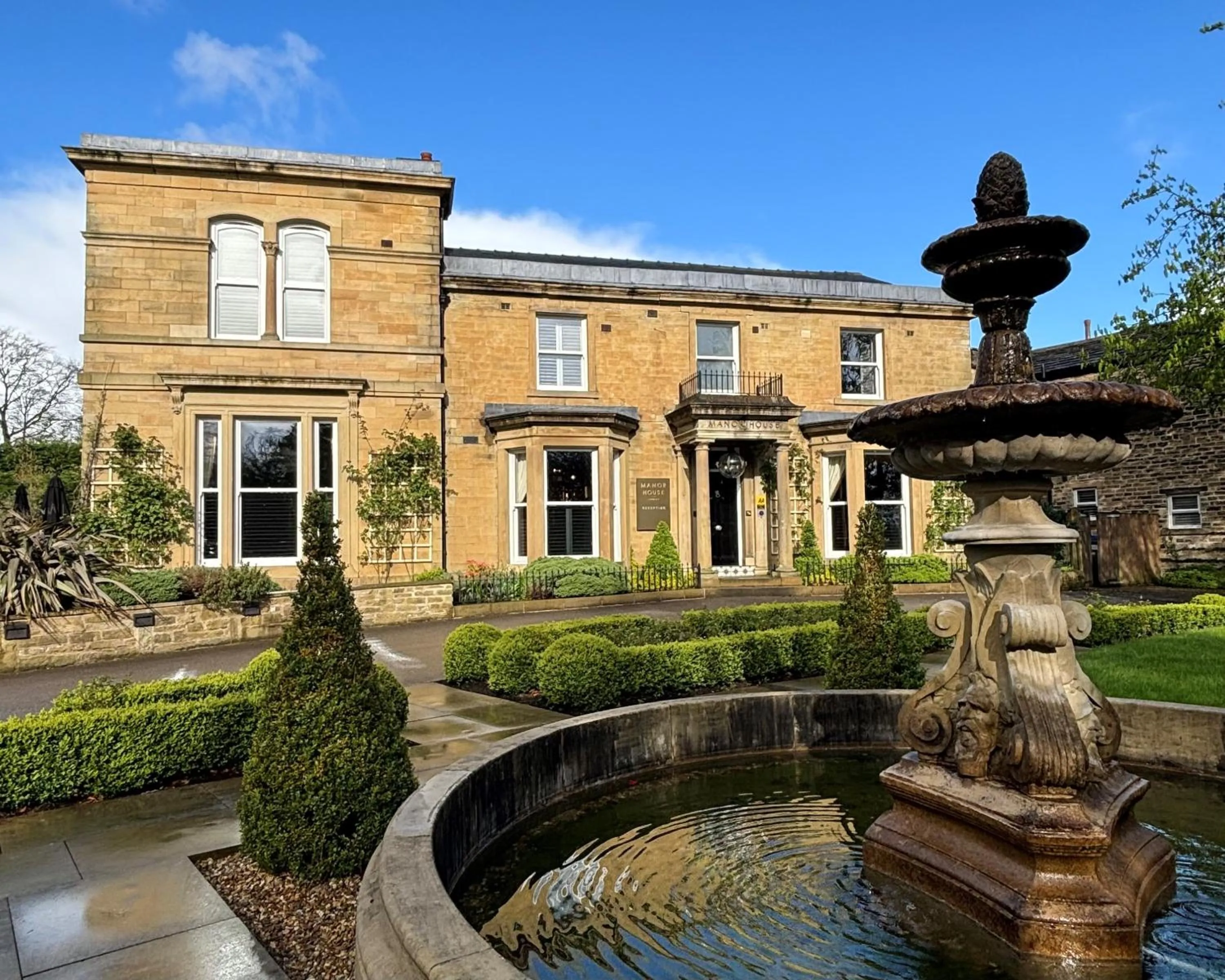 Property building in Manor House Lindley