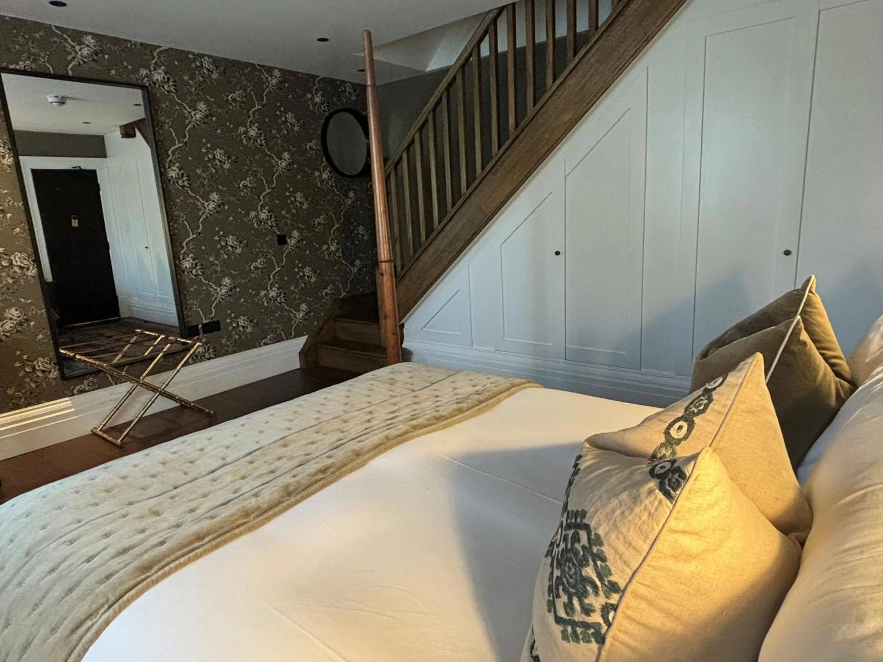 Bed in Manor House Lindley