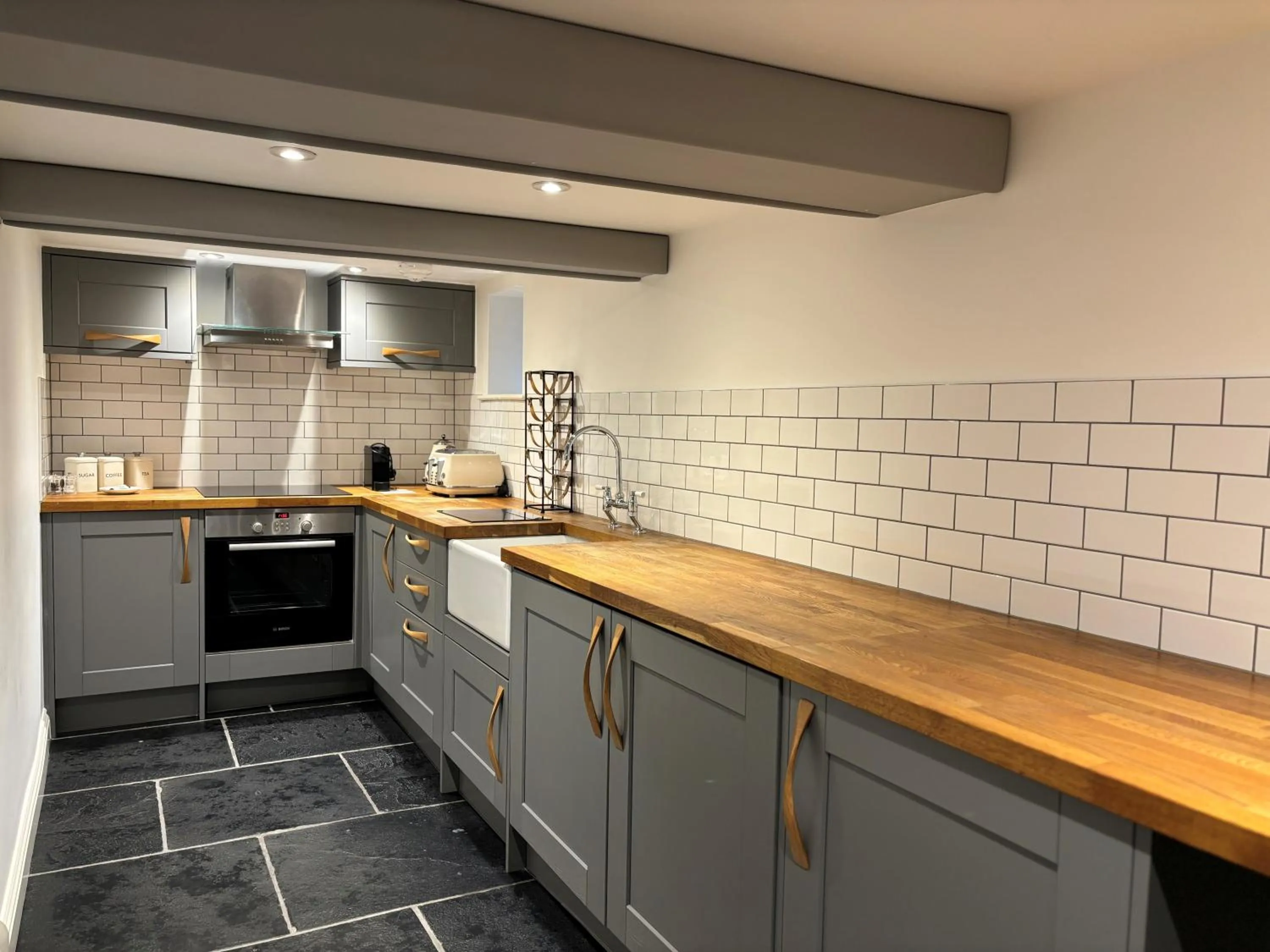 Coffee/tea facilities in Manor House Lindley