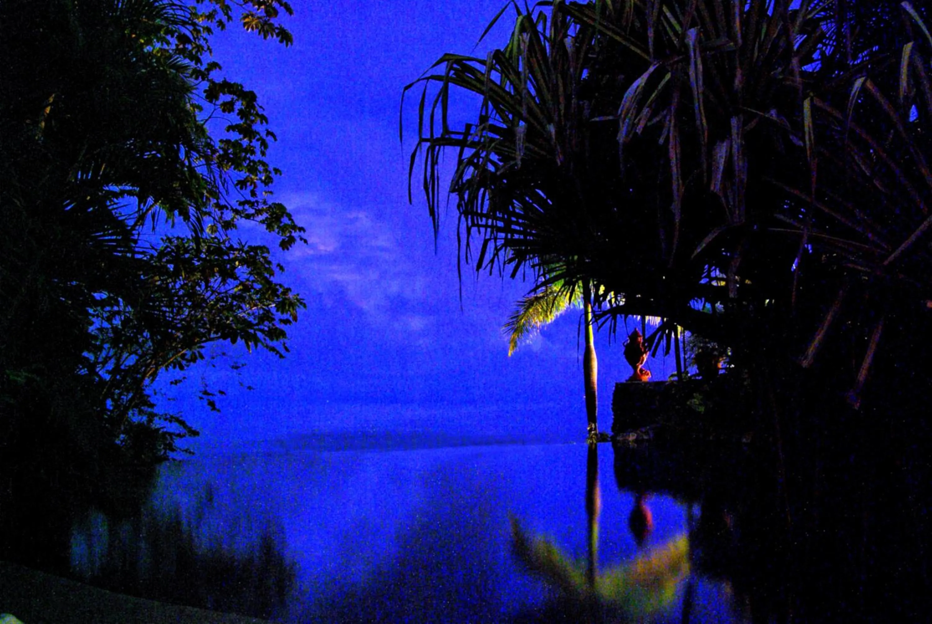 Swimming pool in Hotel Villa Caletas