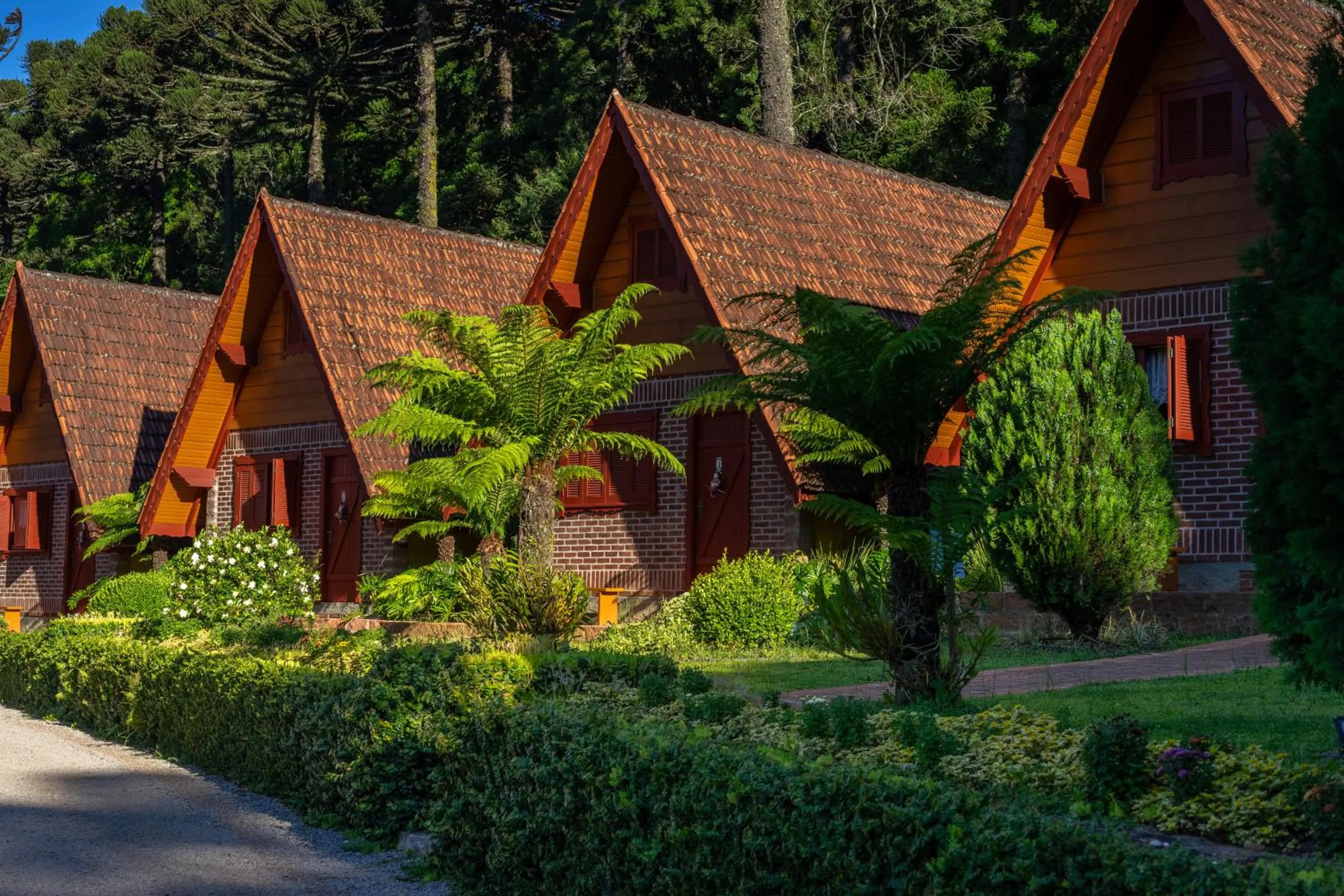 Property building in Hotel Fioreze Chalés