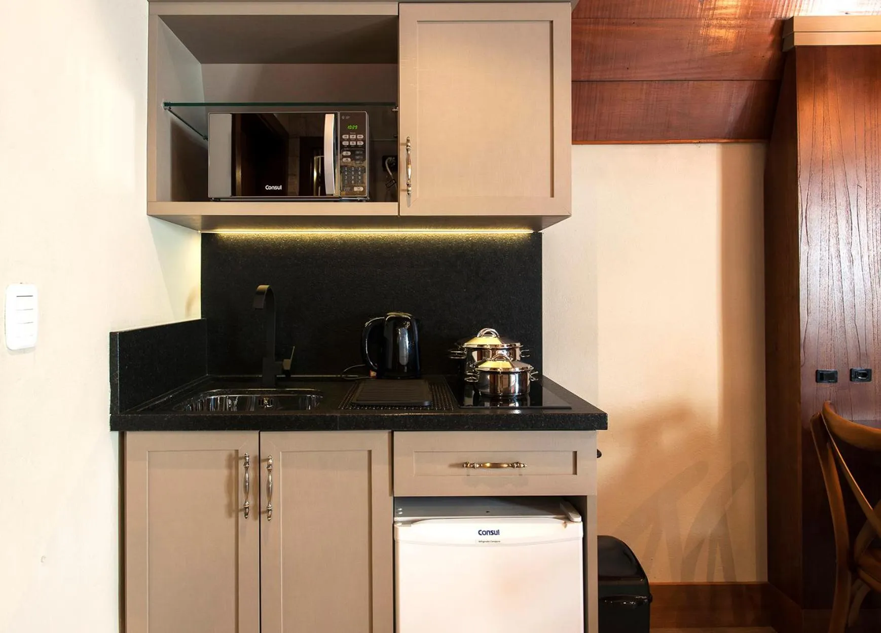 Kitchen or kitchenette in Hotel Fioreze Chalés