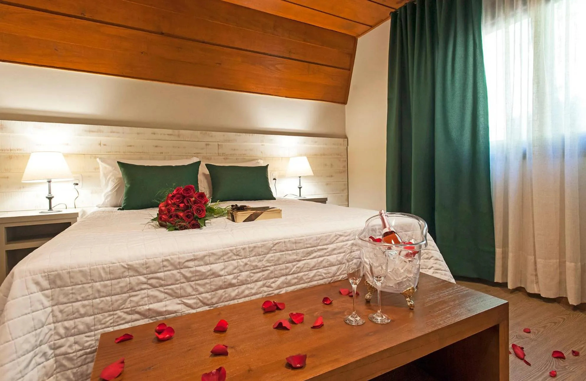 Photo of the whole room, Bed in Hotel Fioreze Chalés