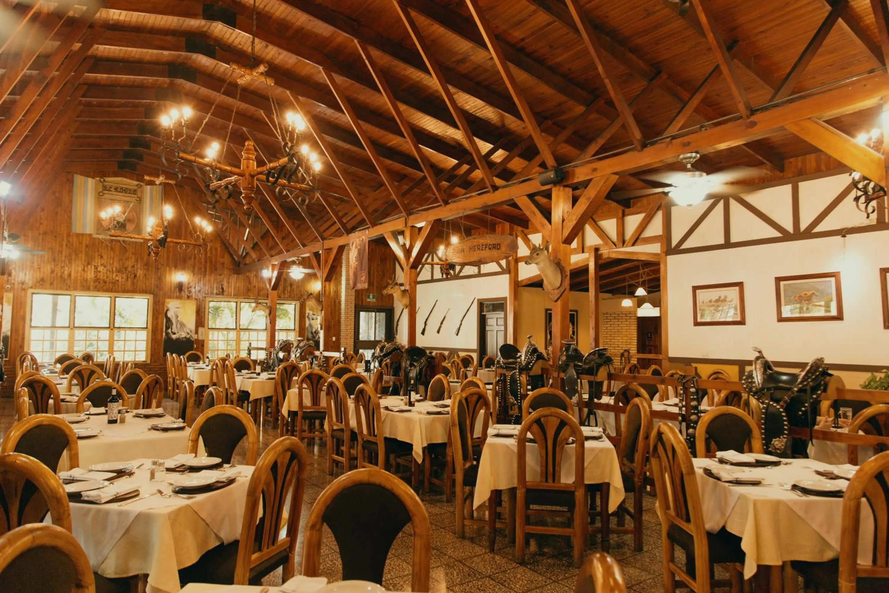 Restaurant/places to eat in El Rodeo Estancia Boutique Hotel & Steakhouse