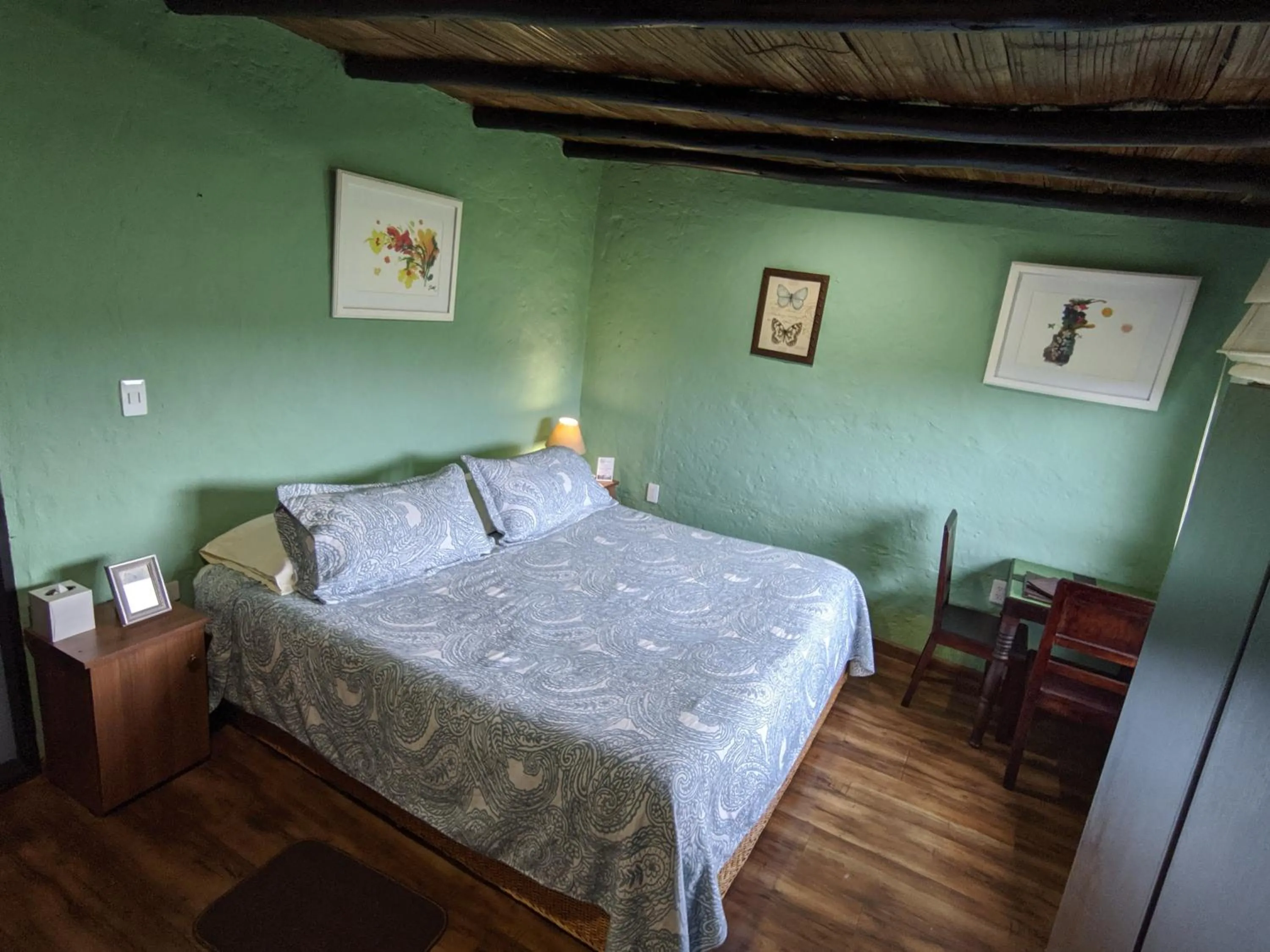 Photo of the whole room, Bed in Posada Cafe La Huerta