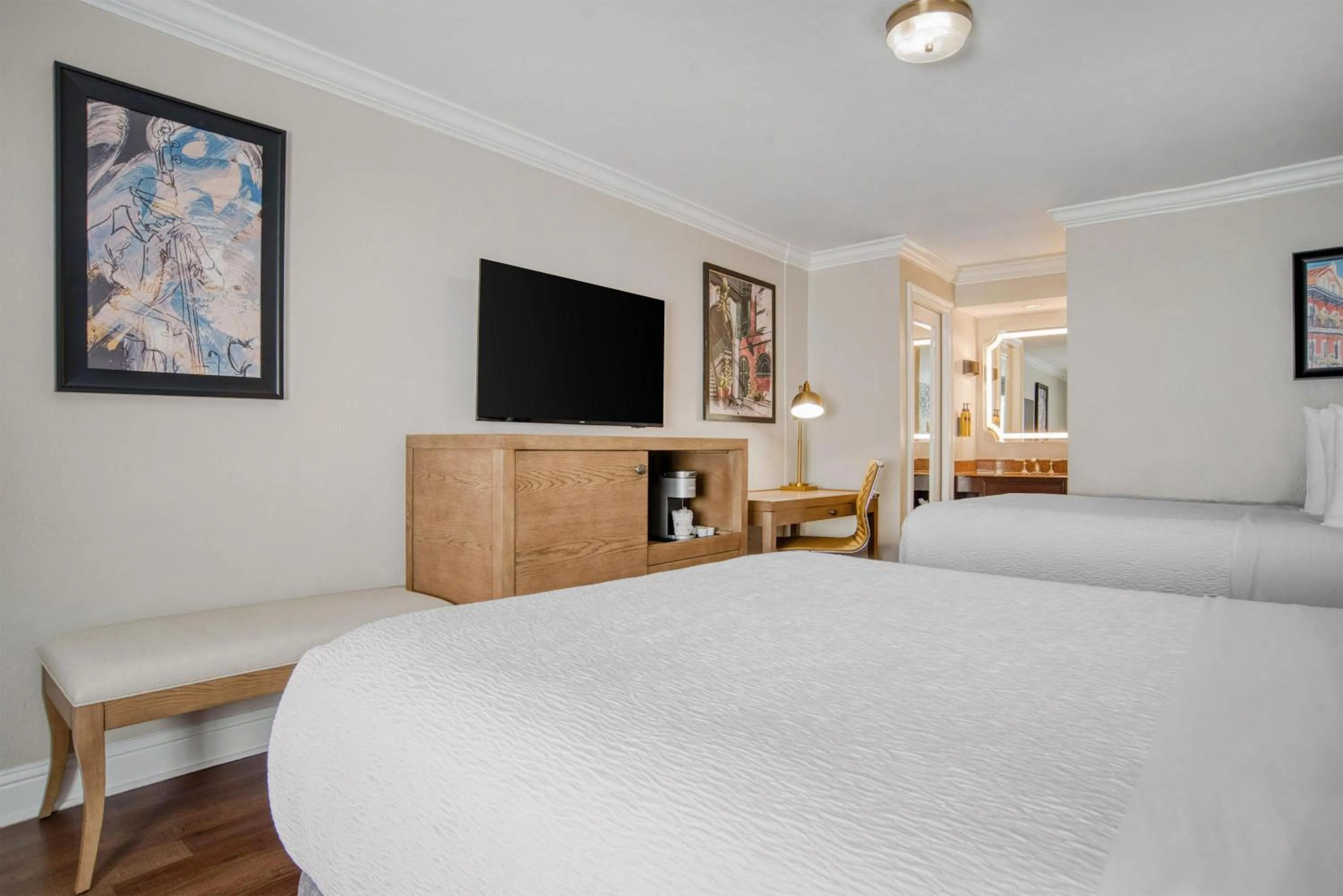 Bedroom, Bed in Best Western Plus French Quarter Courtyard Hotel