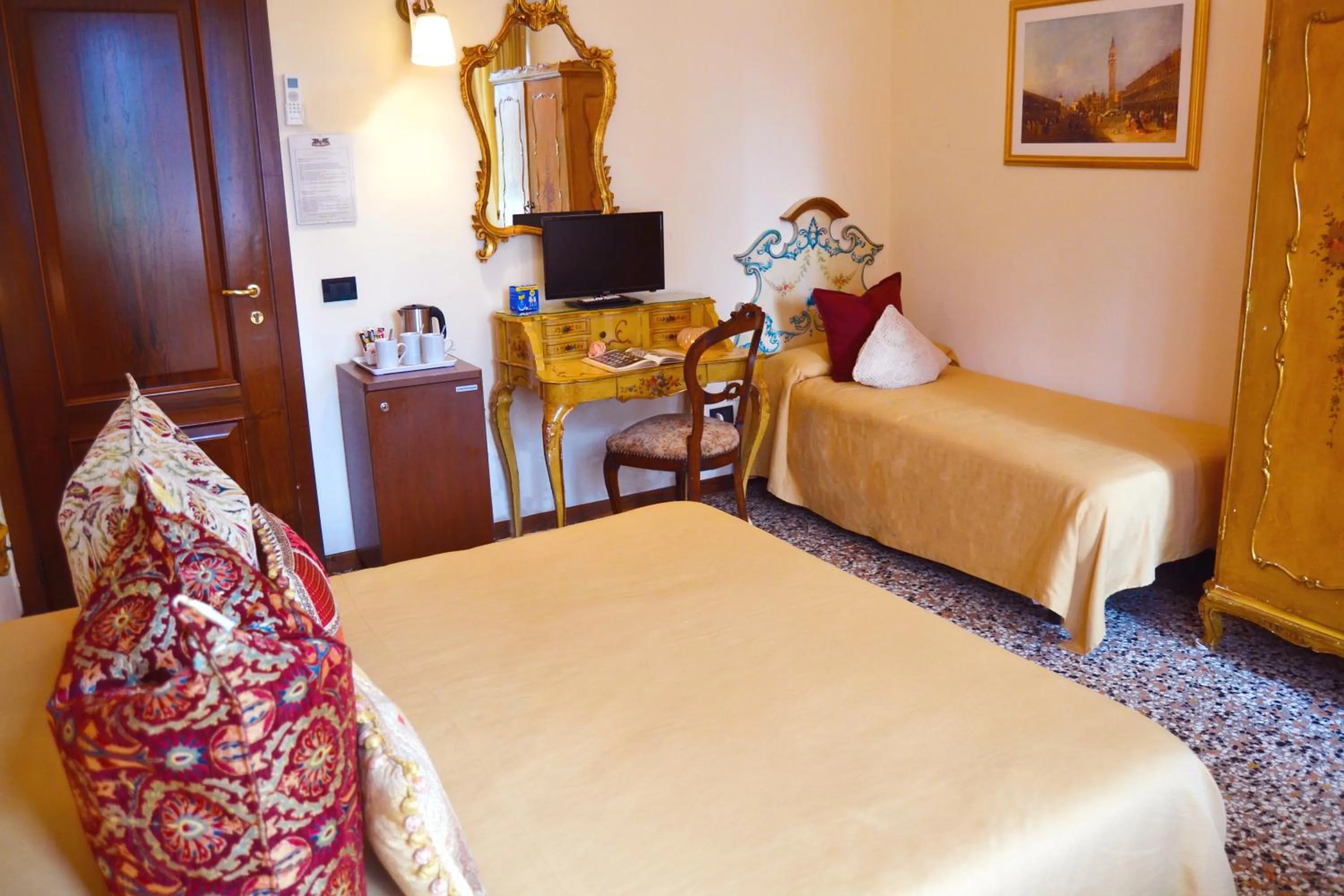 Bed in Venice Lion Residence - Vespucci