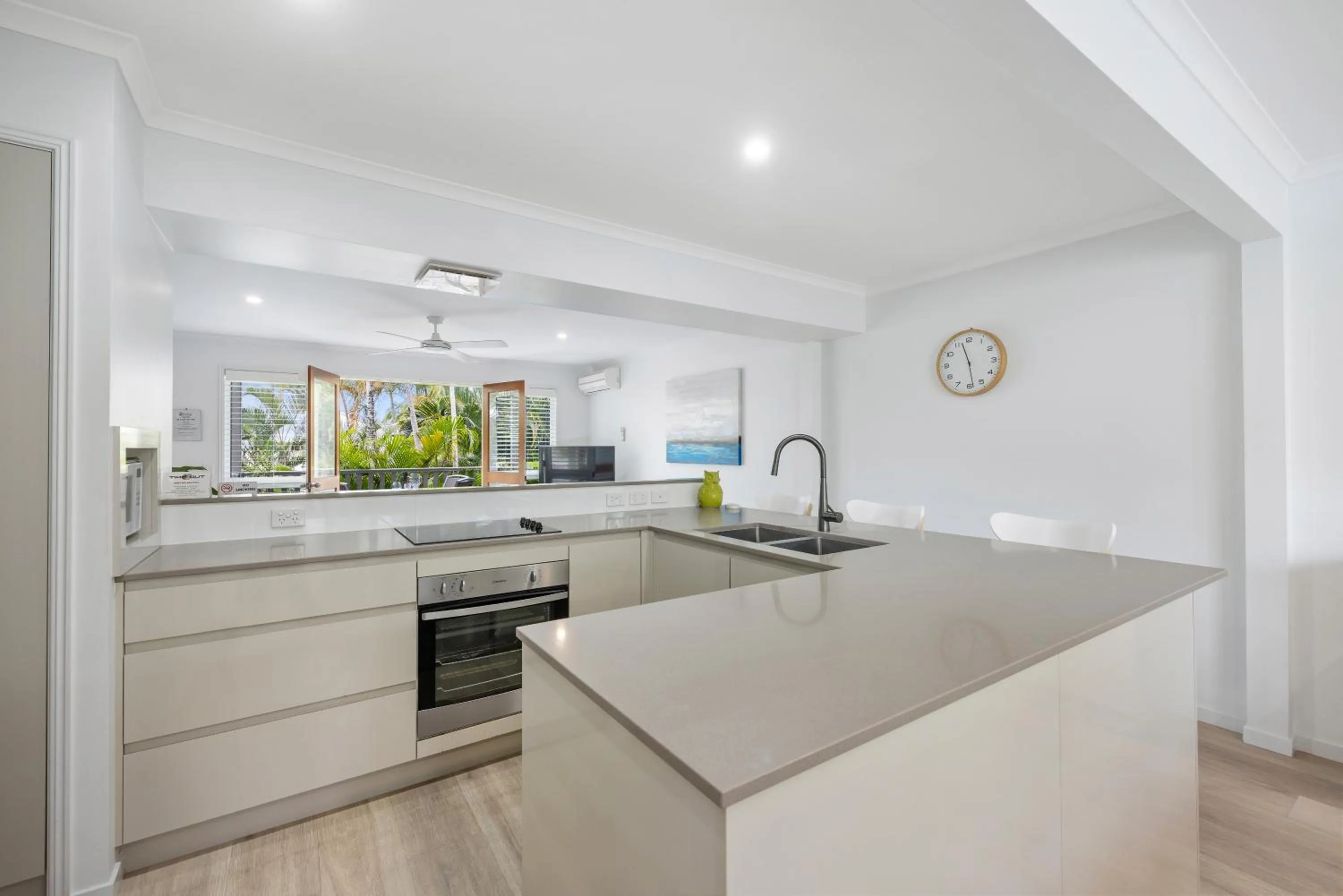 Noosa Outrigger Beach Resort