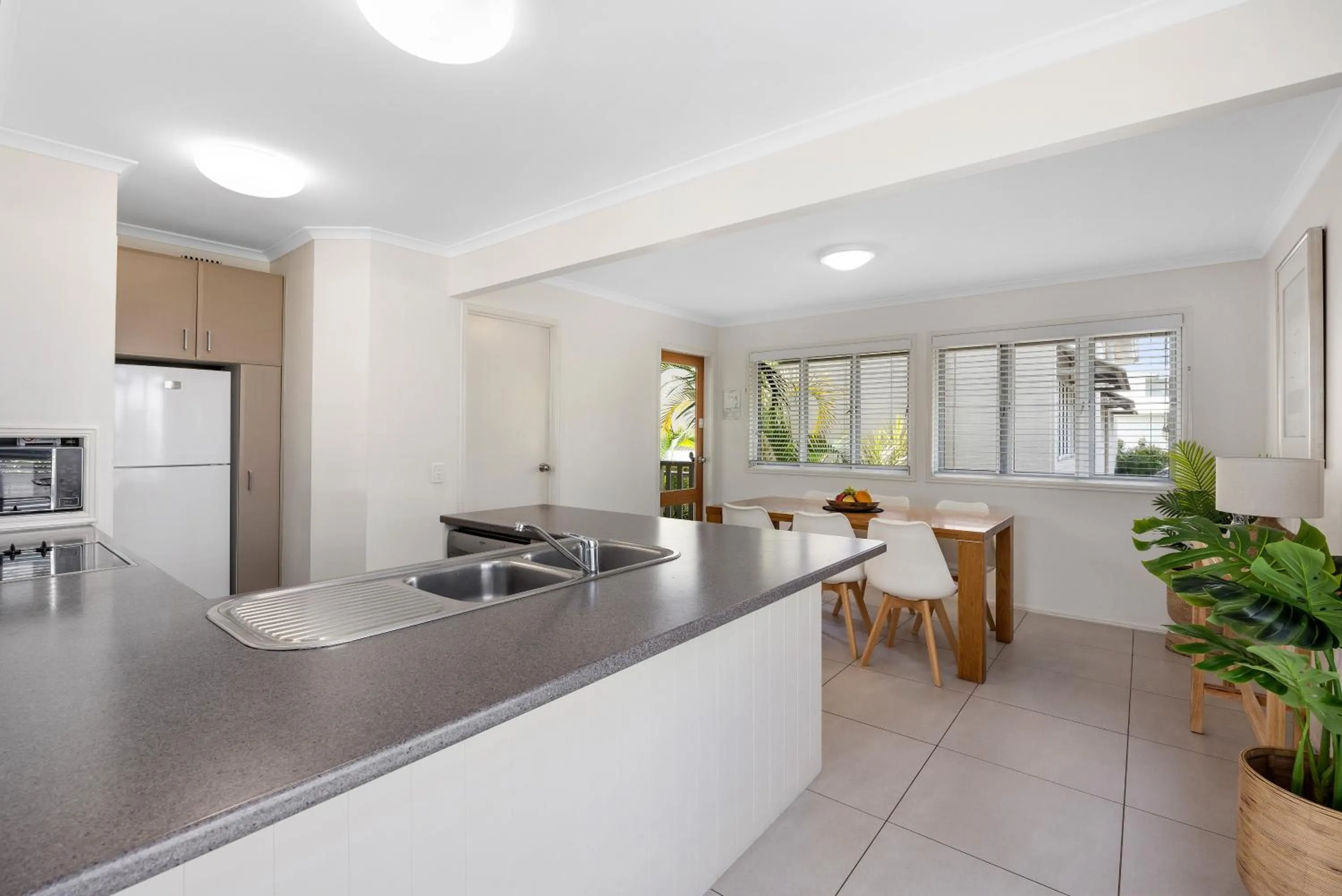 Noosa Outrigger Beach Resort