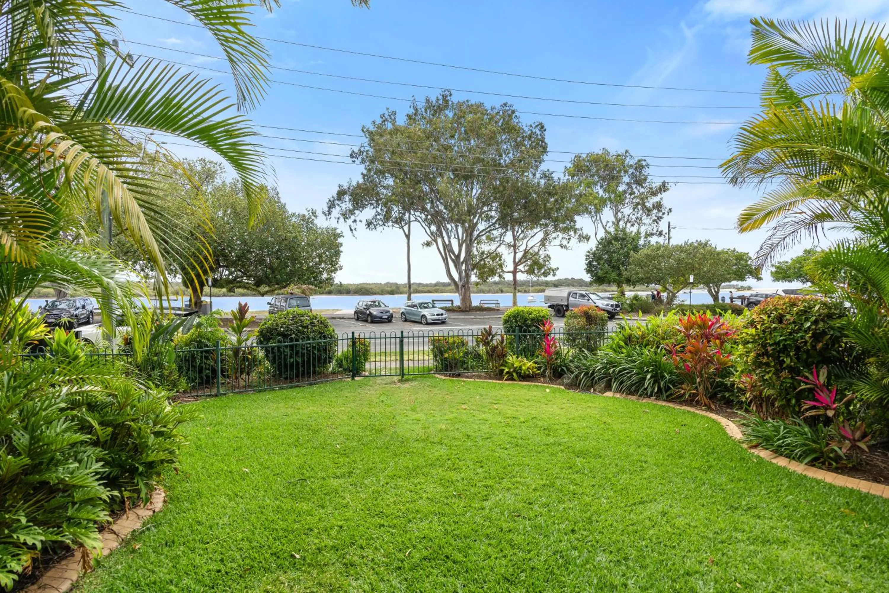 Noosa Outrigger Beach Resort