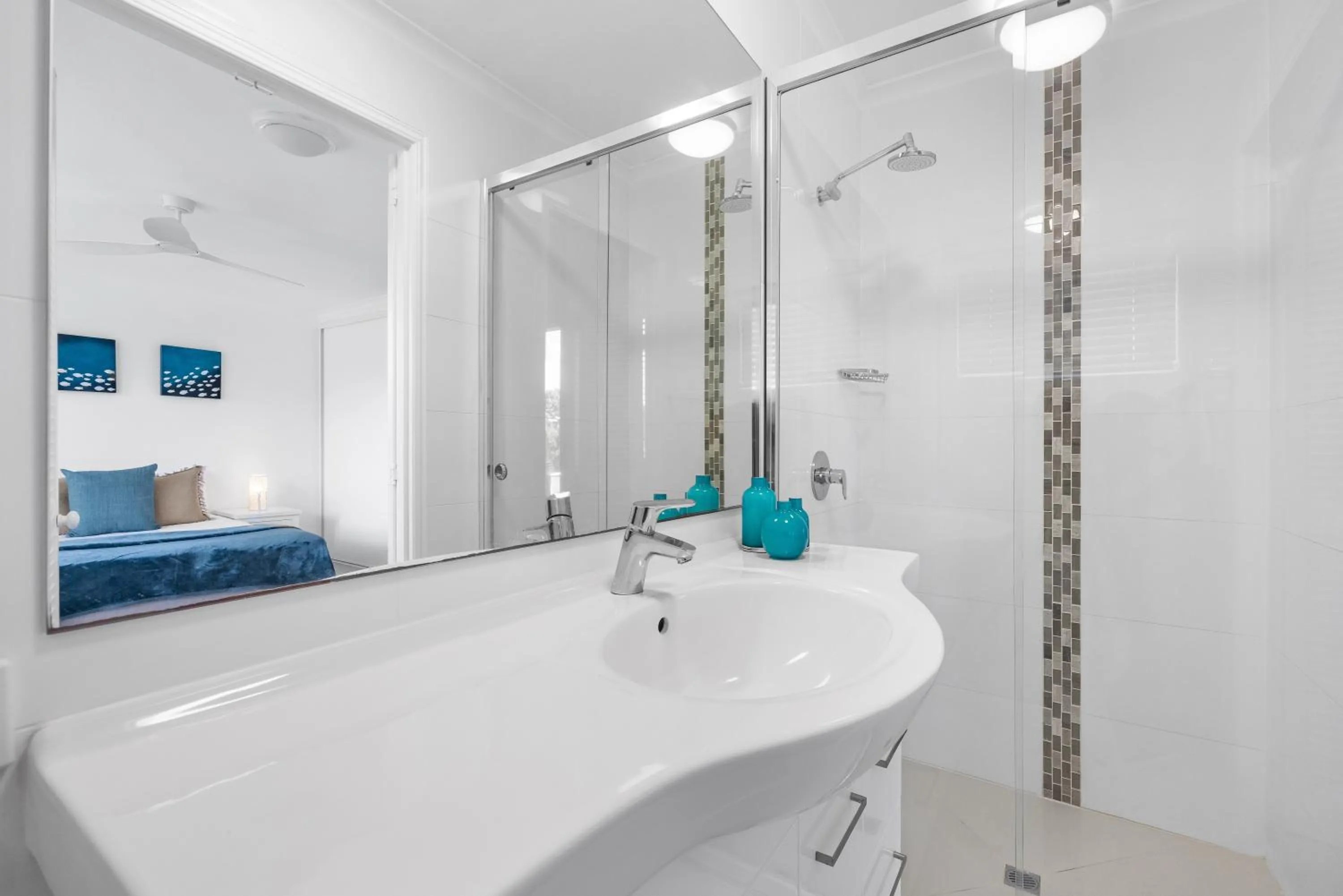 Bed in Noosa Outrigger Beach Resort