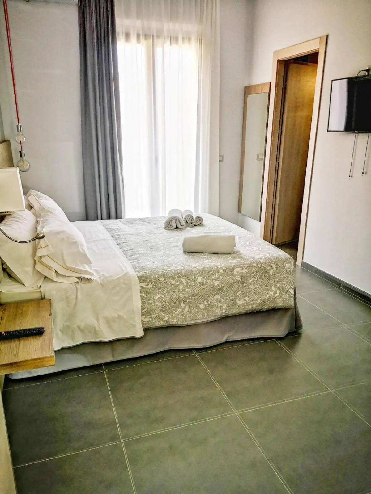 Bed in NEW Casa Corvaja