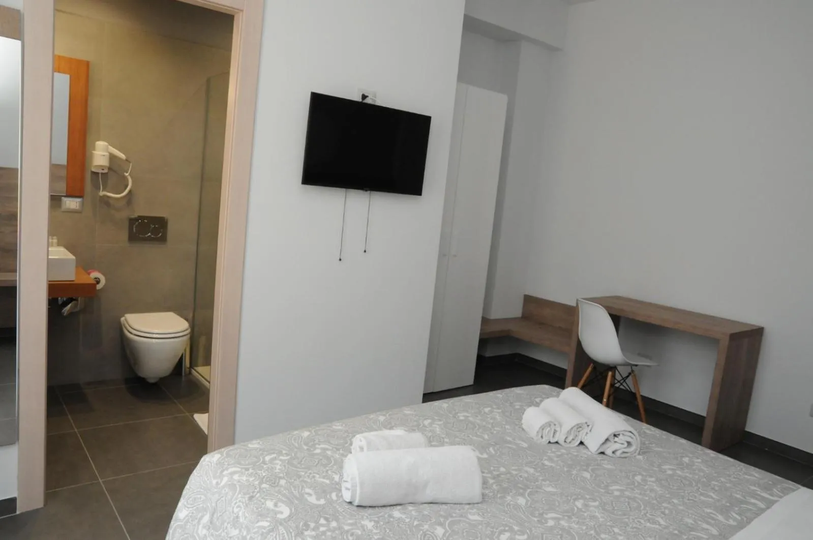 Bed in NEW Casa Corvaja