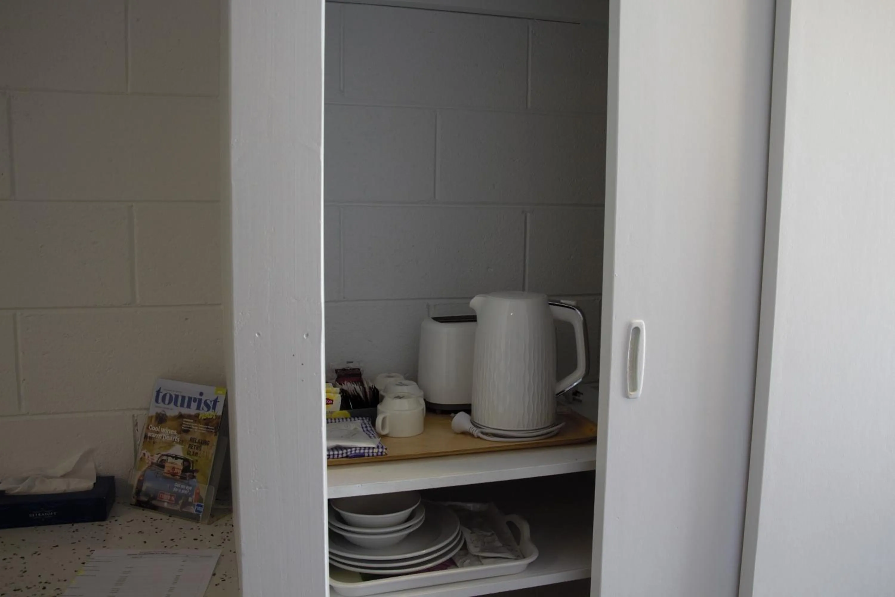 Coffee/tea facilities in Bendigo Motor Inn