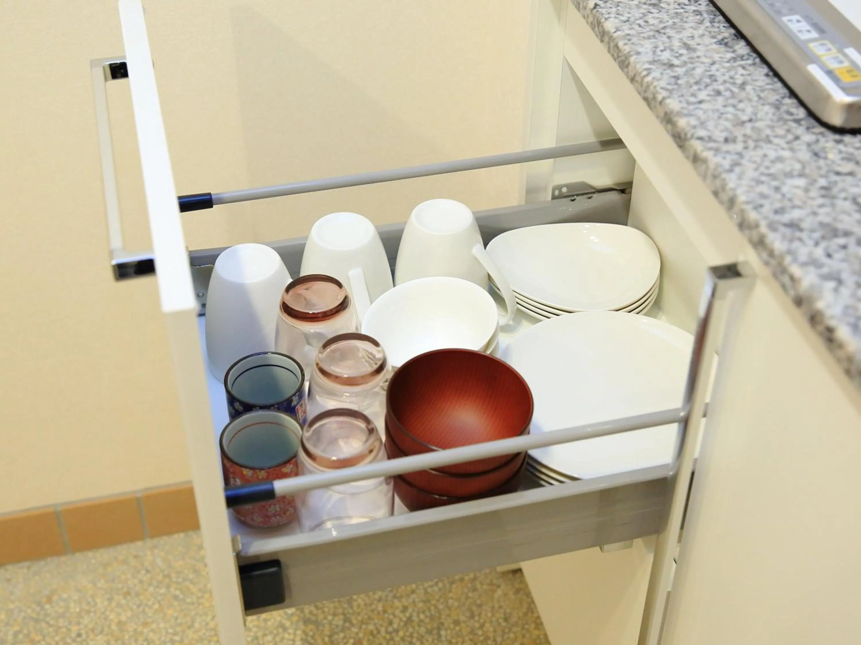 Decorative detail in Kamon Inn Hieijocho