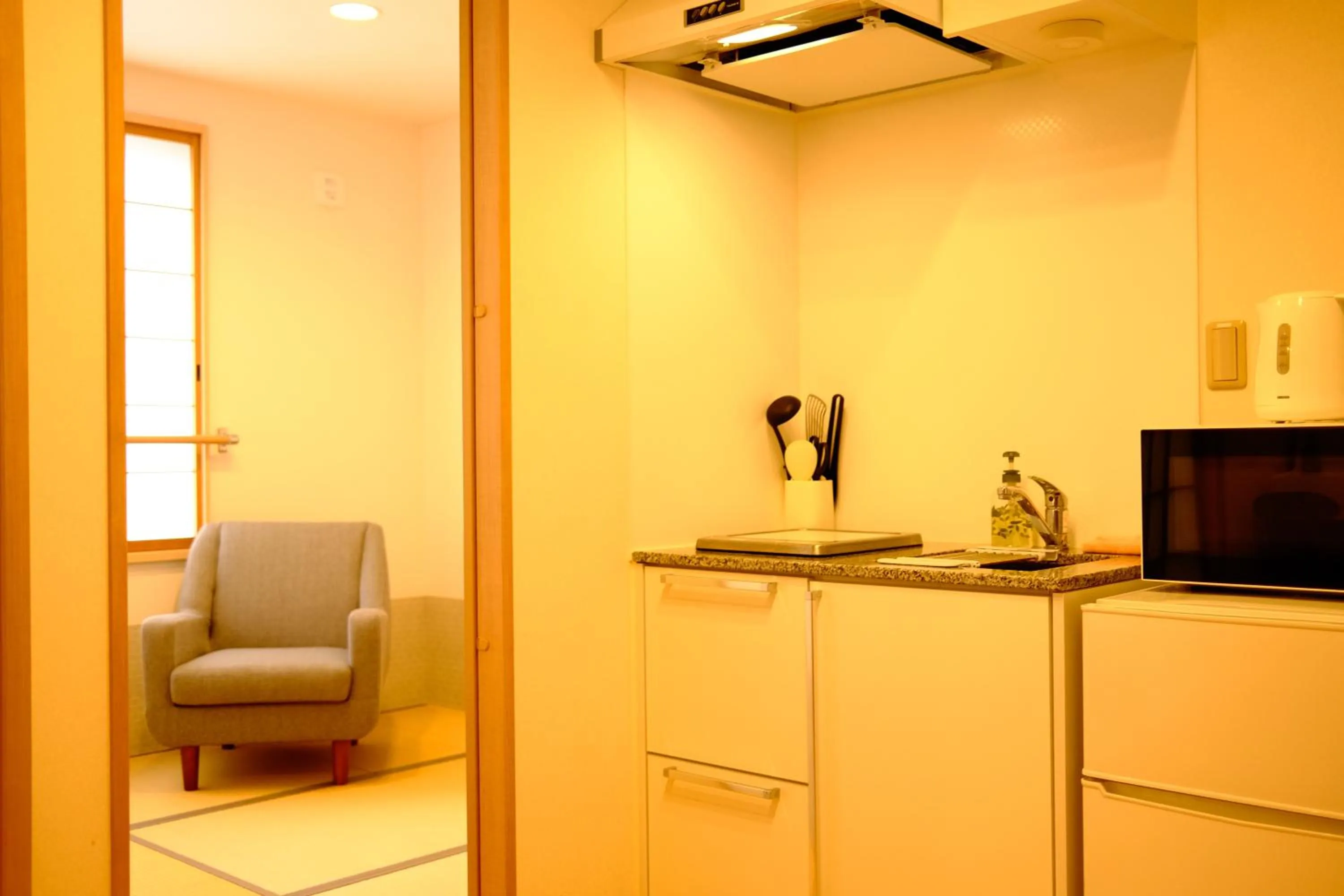 Photo of the whole room in Kamon Inn Hieijocho