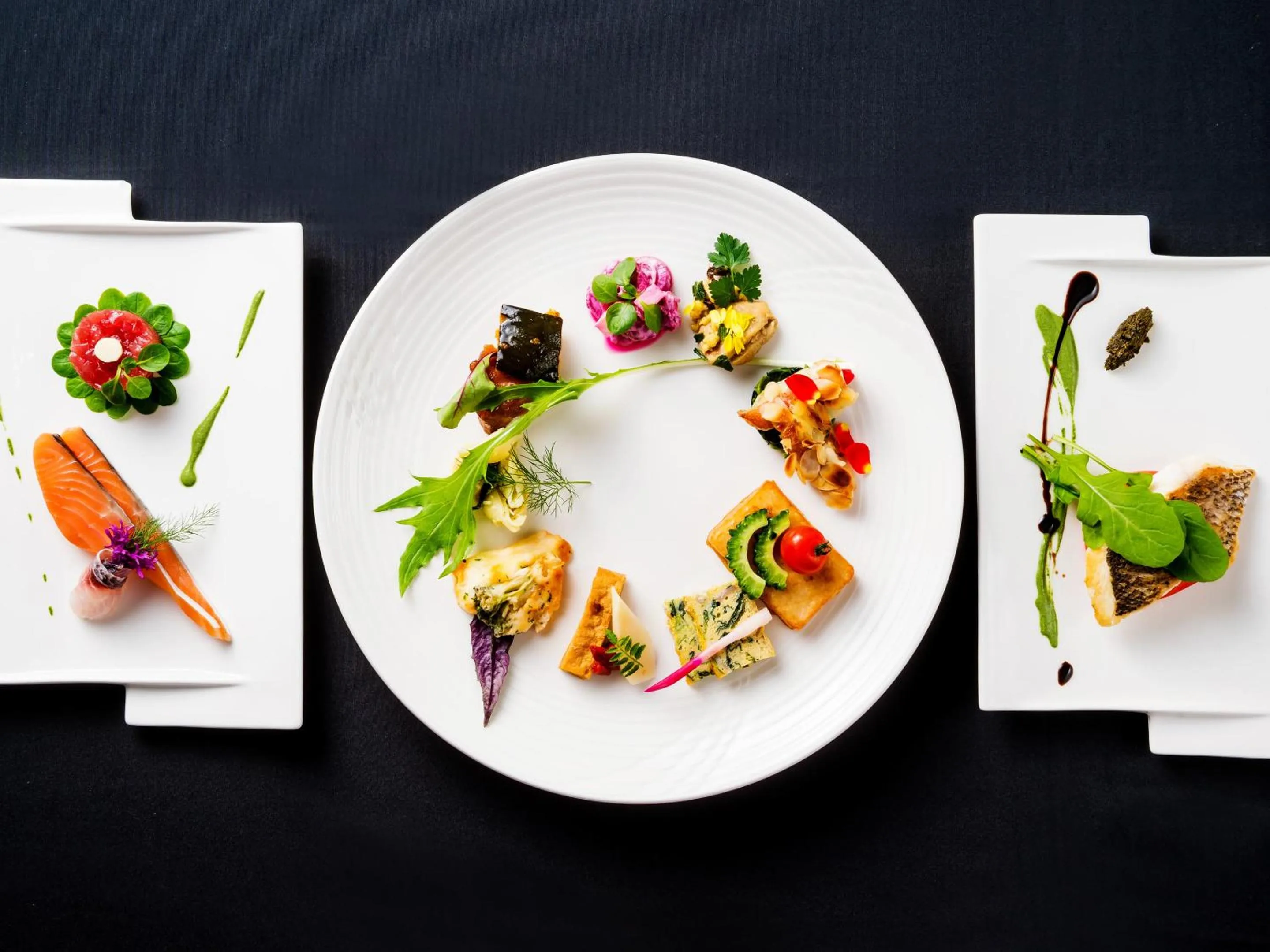 Restaurant/places to eat in Southern Beach Hotel & Resort