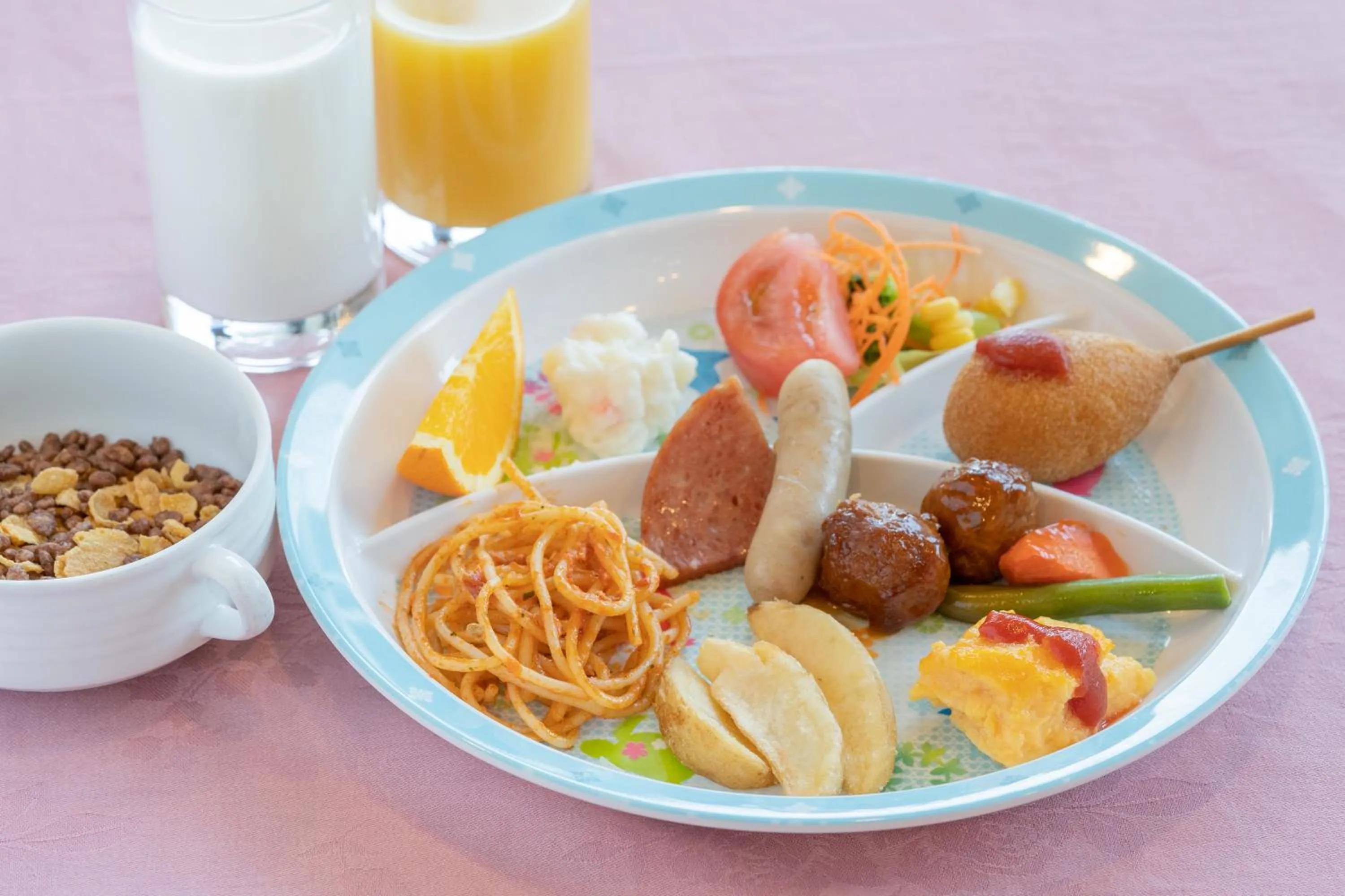 Buffet breakfast in Southern Beach Hotel & Resort