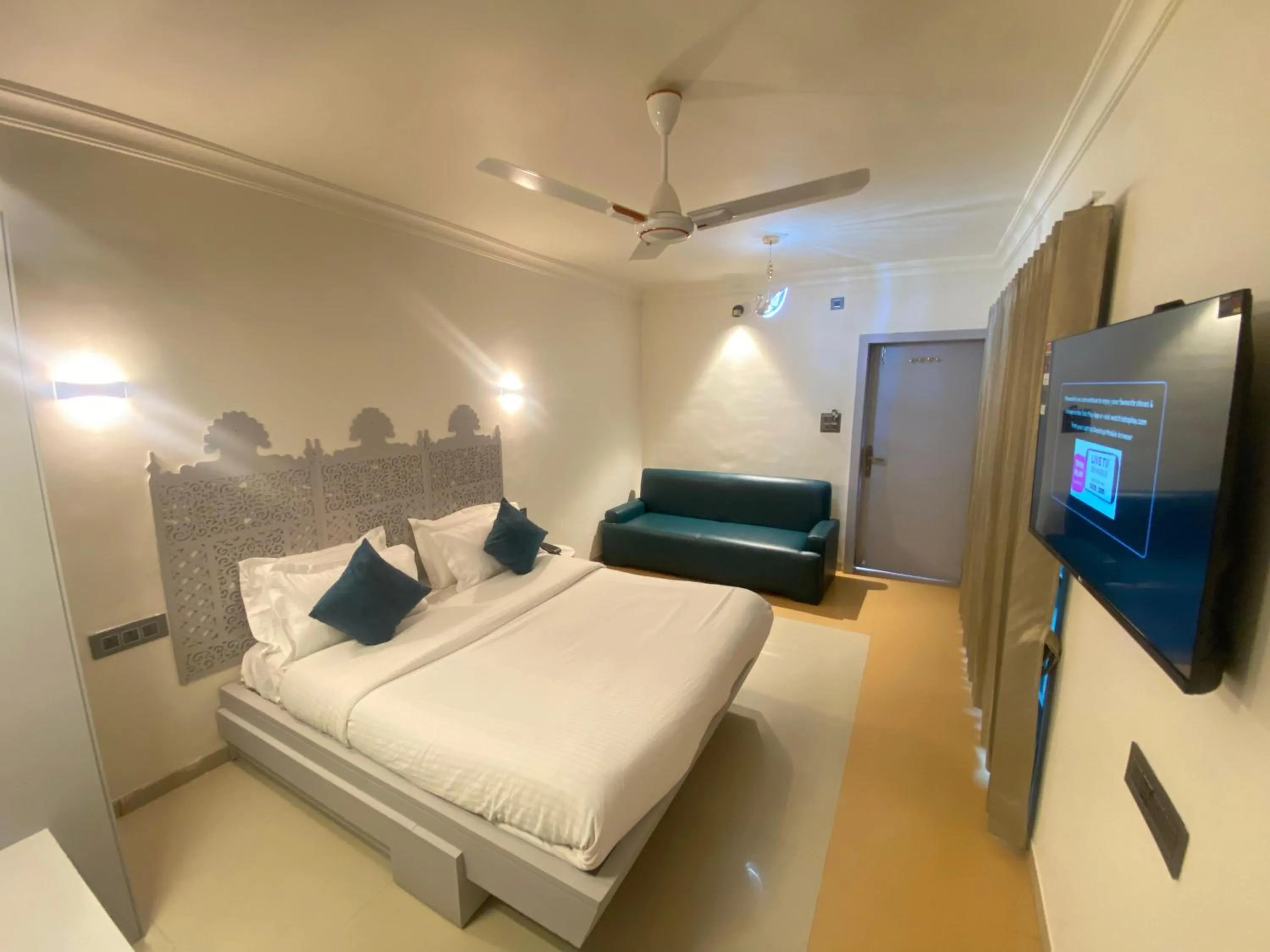 Hotel Crystal inn Nakki Lake 25 Meter