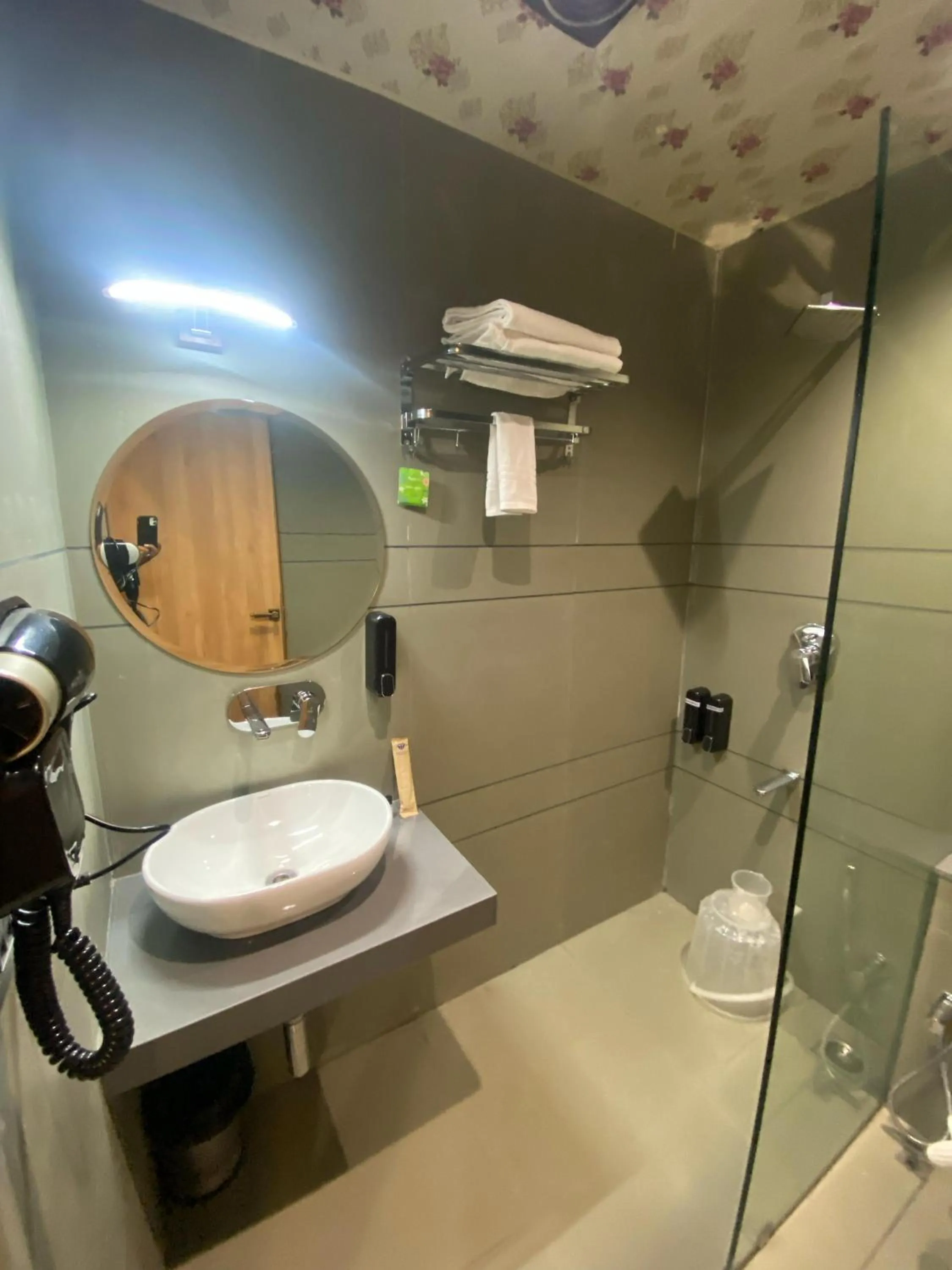 Hotel Crystal inn Nakki Lake 25 Meter