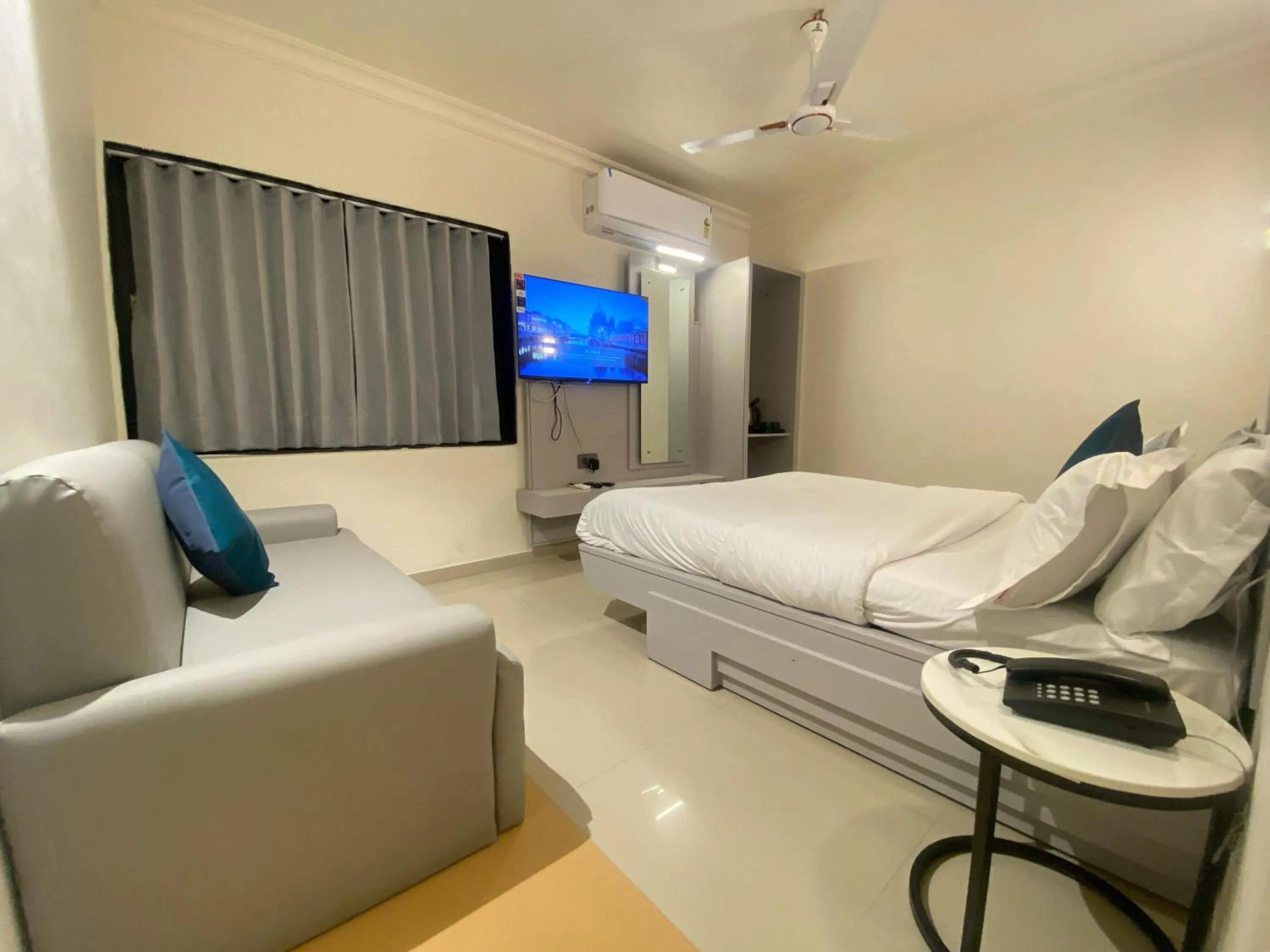 Hotel Crystal inn Nakki Lake 25 Meter